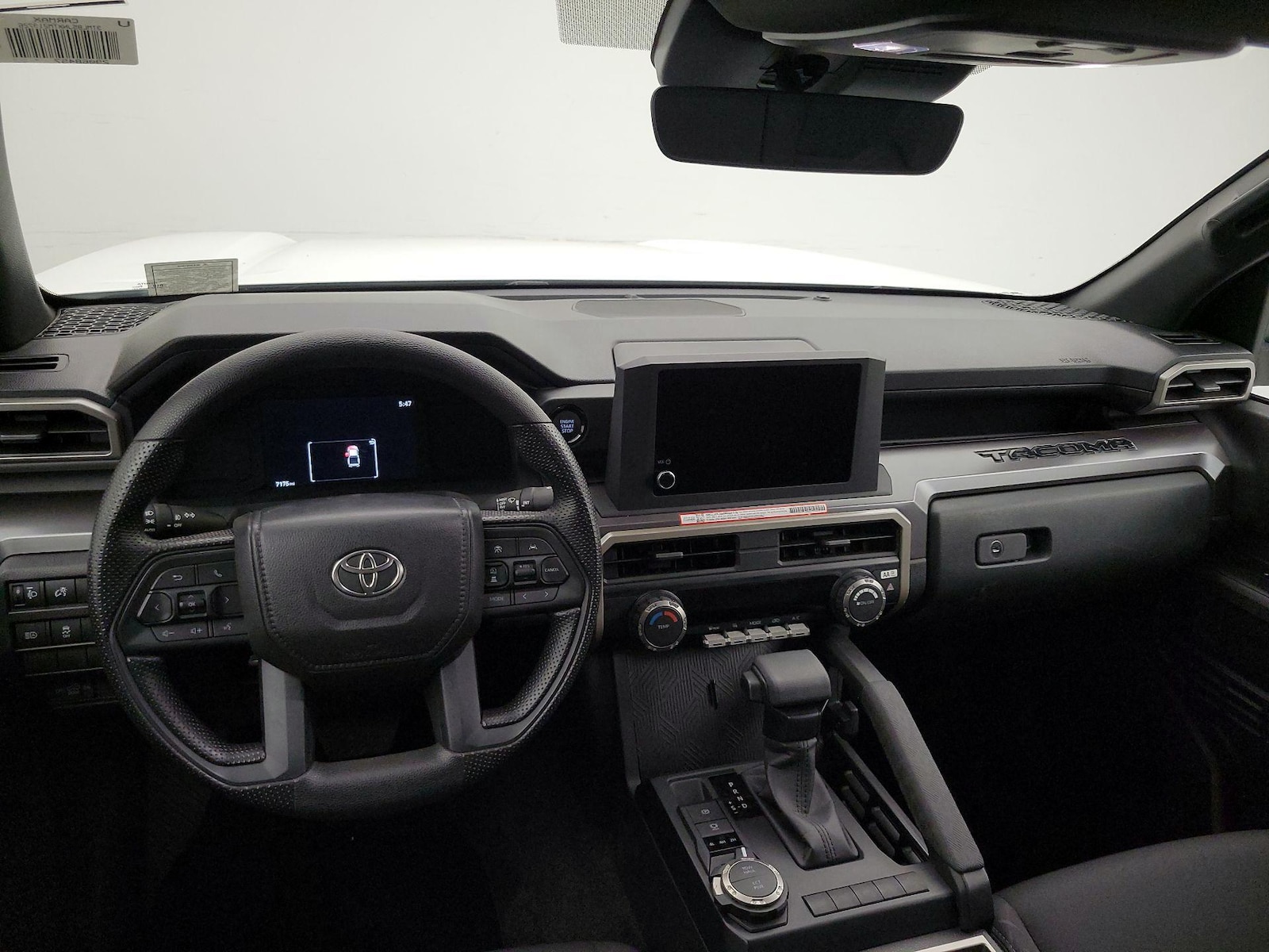 2026 Toyota Tacoma SR5 - Photo 10