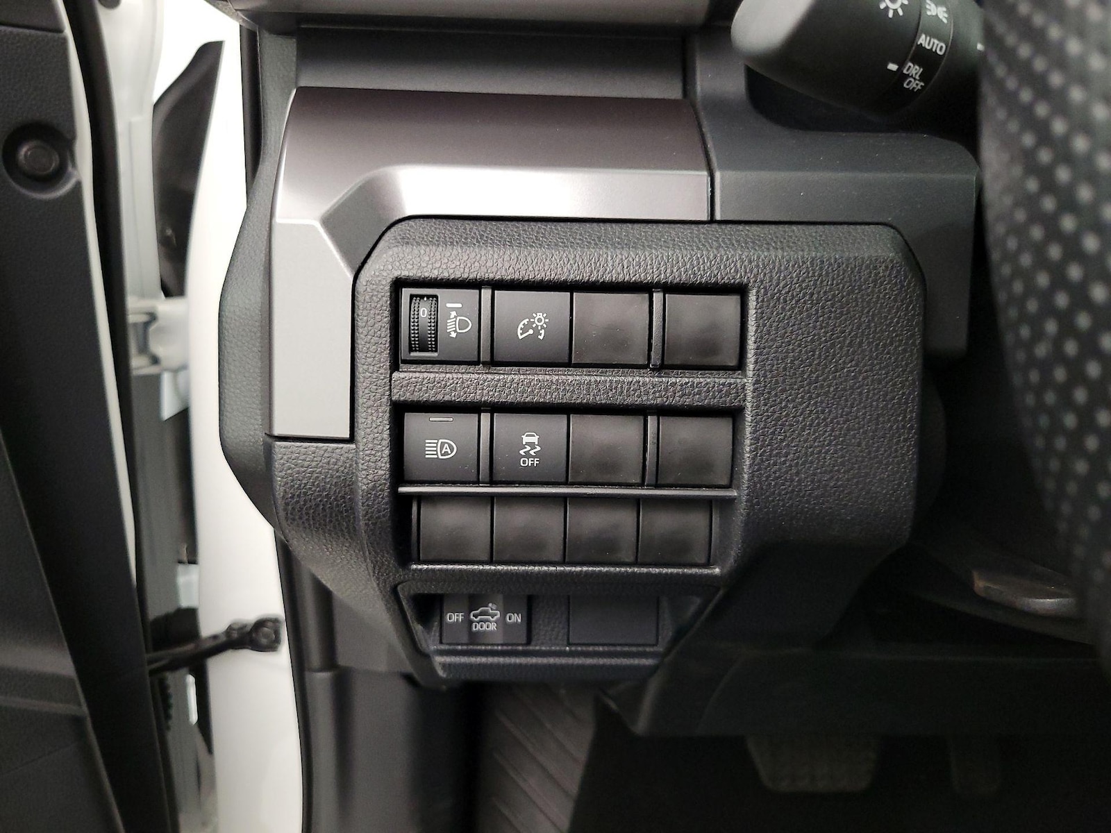 2026 Toyota Tacoma SR5 - Photo 14