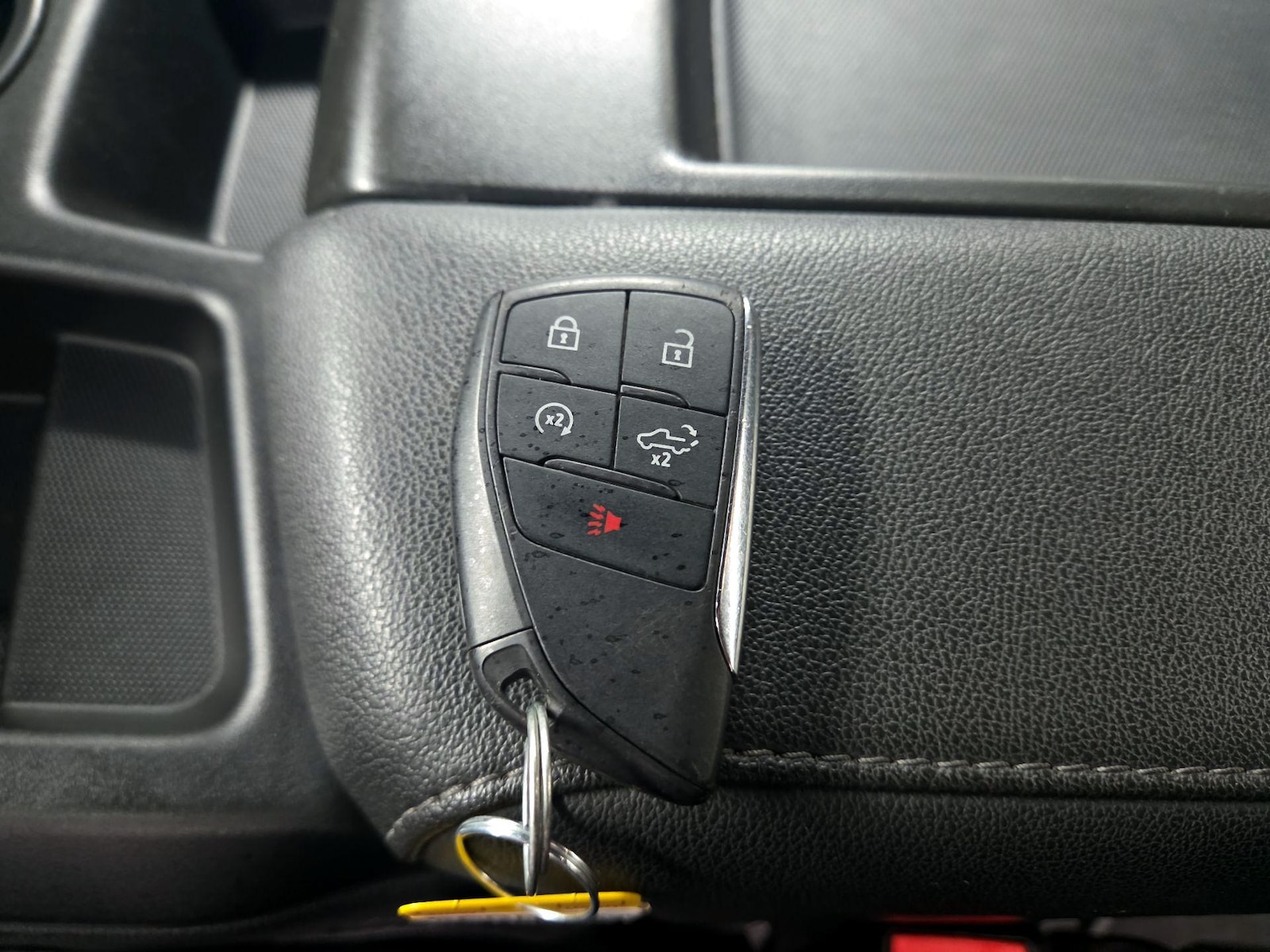 2024 GMC Sierra 1500 SLT - Photo 22