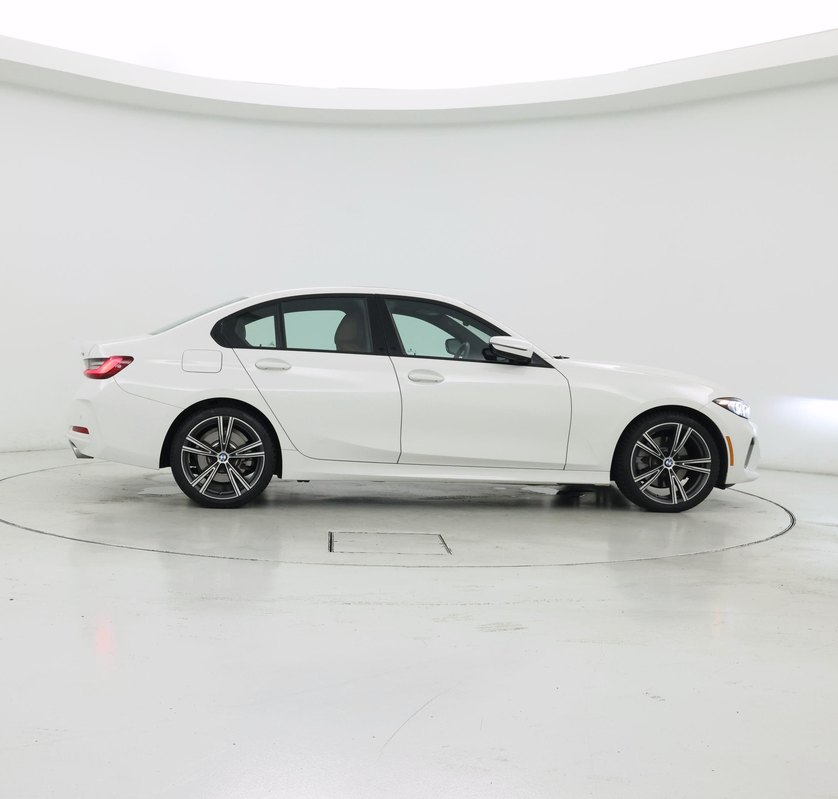 Thumbnail: 2023 BMW 3 Series - 7