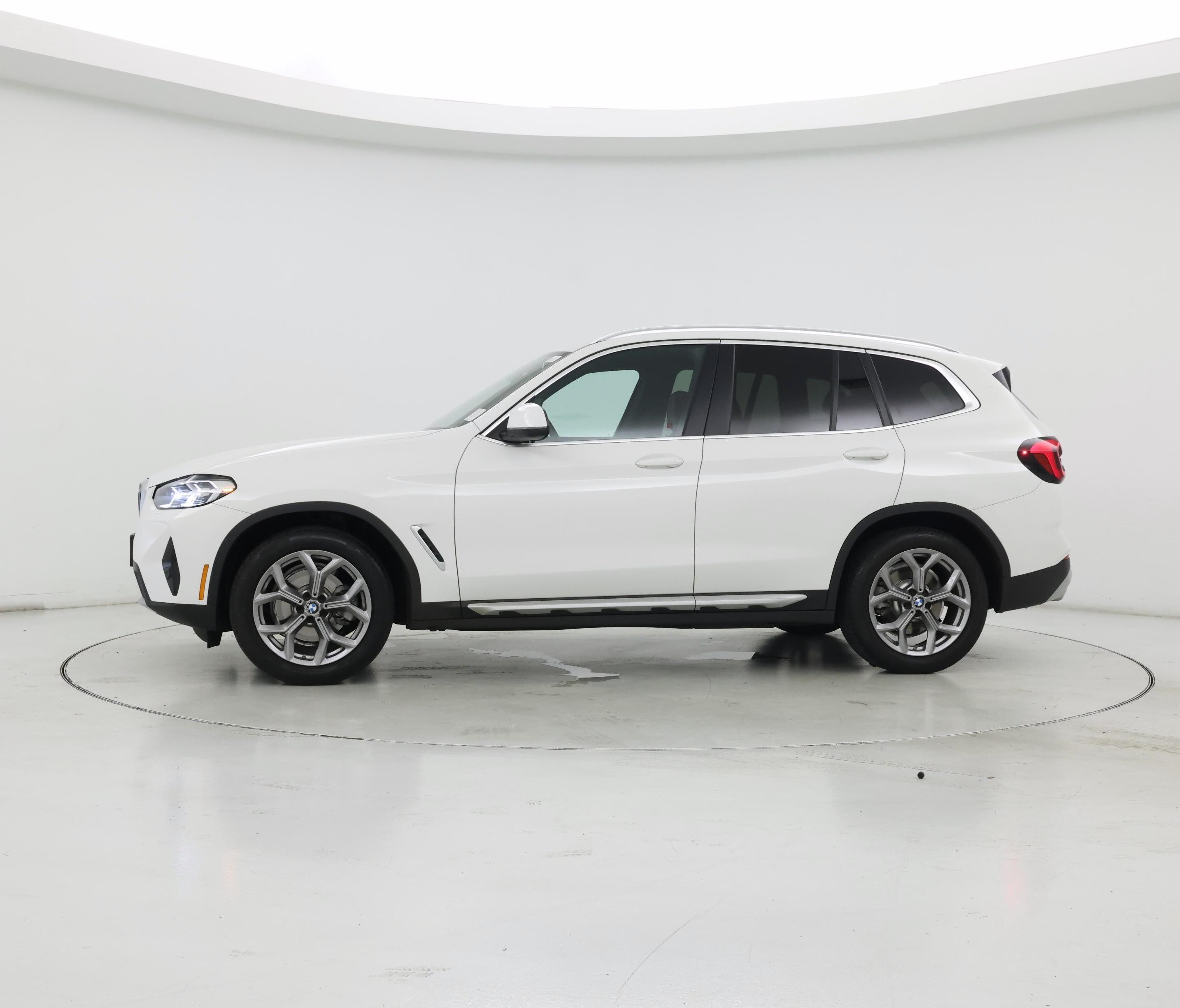 Thumbnail: 2023 BMW X3 - 3