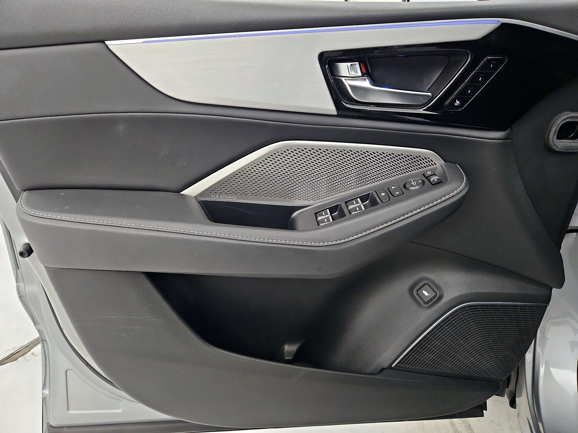 Thumbnail: 2023 Acura MDX - 12