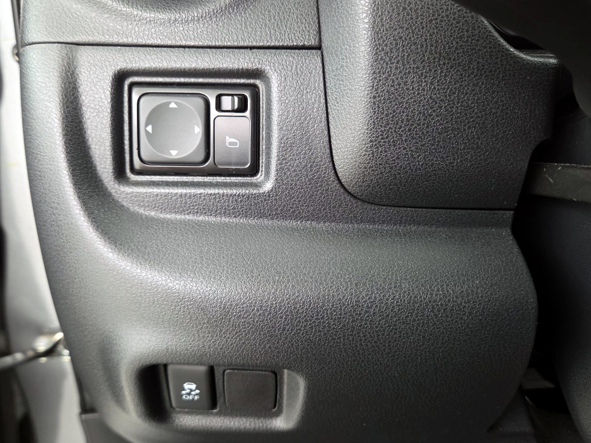Thumbnail: 2018 Nissan Versa - 13