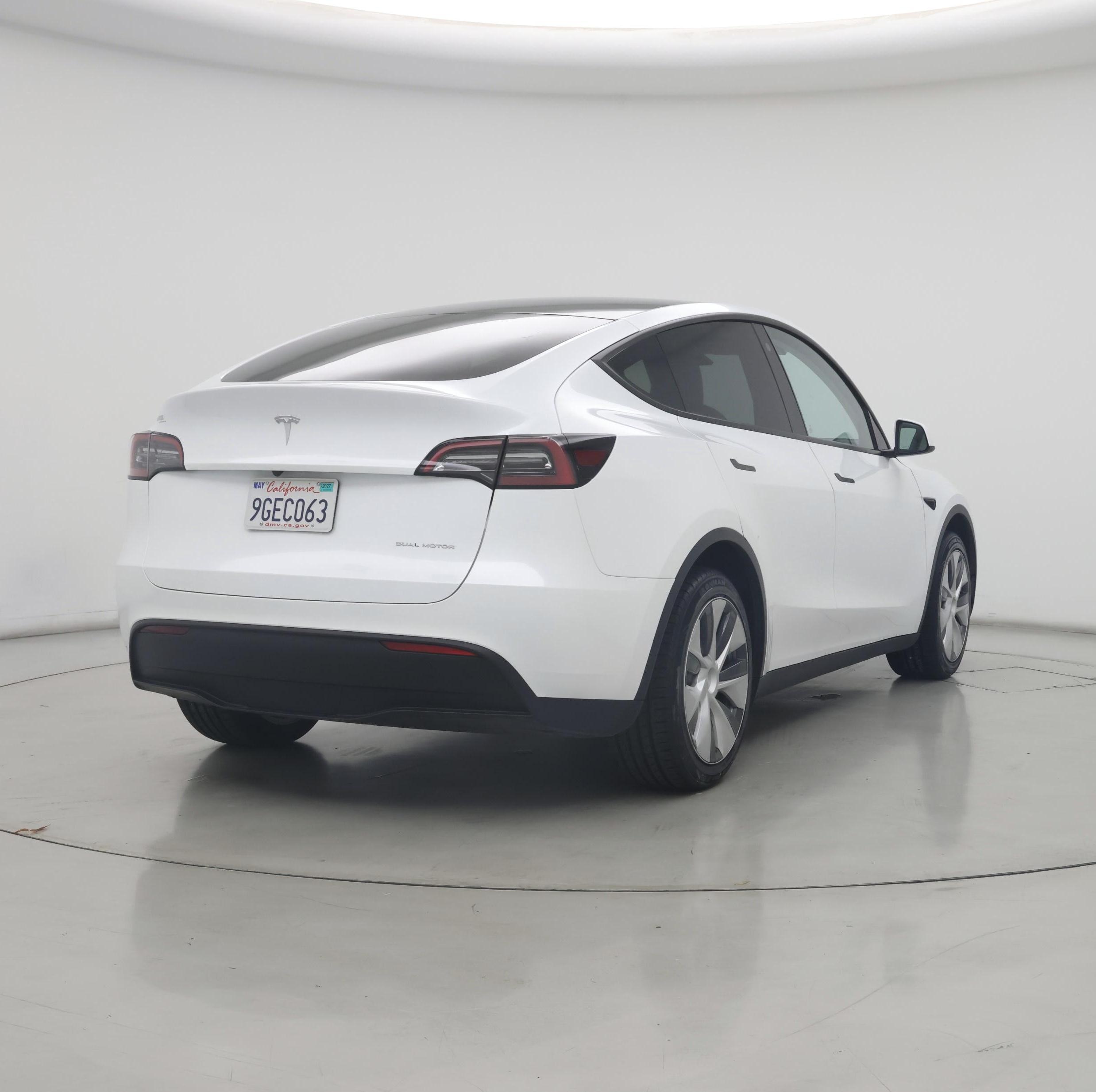 Thumbnail: 2023 Tesla Model Y - 8