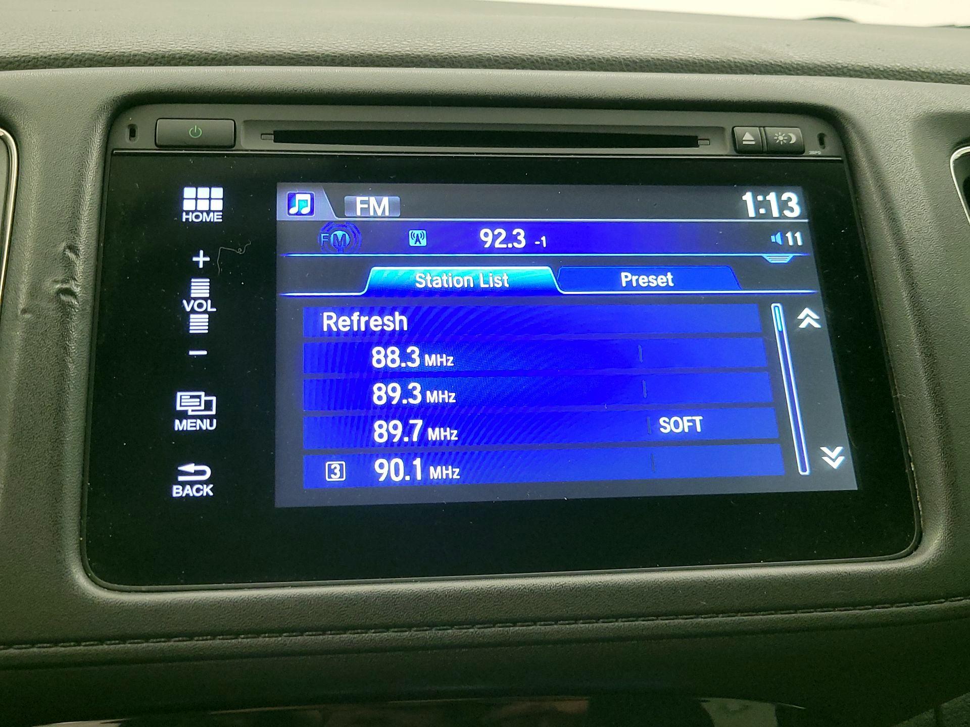 Thumbnail: 2016 Honda HR-V - 16