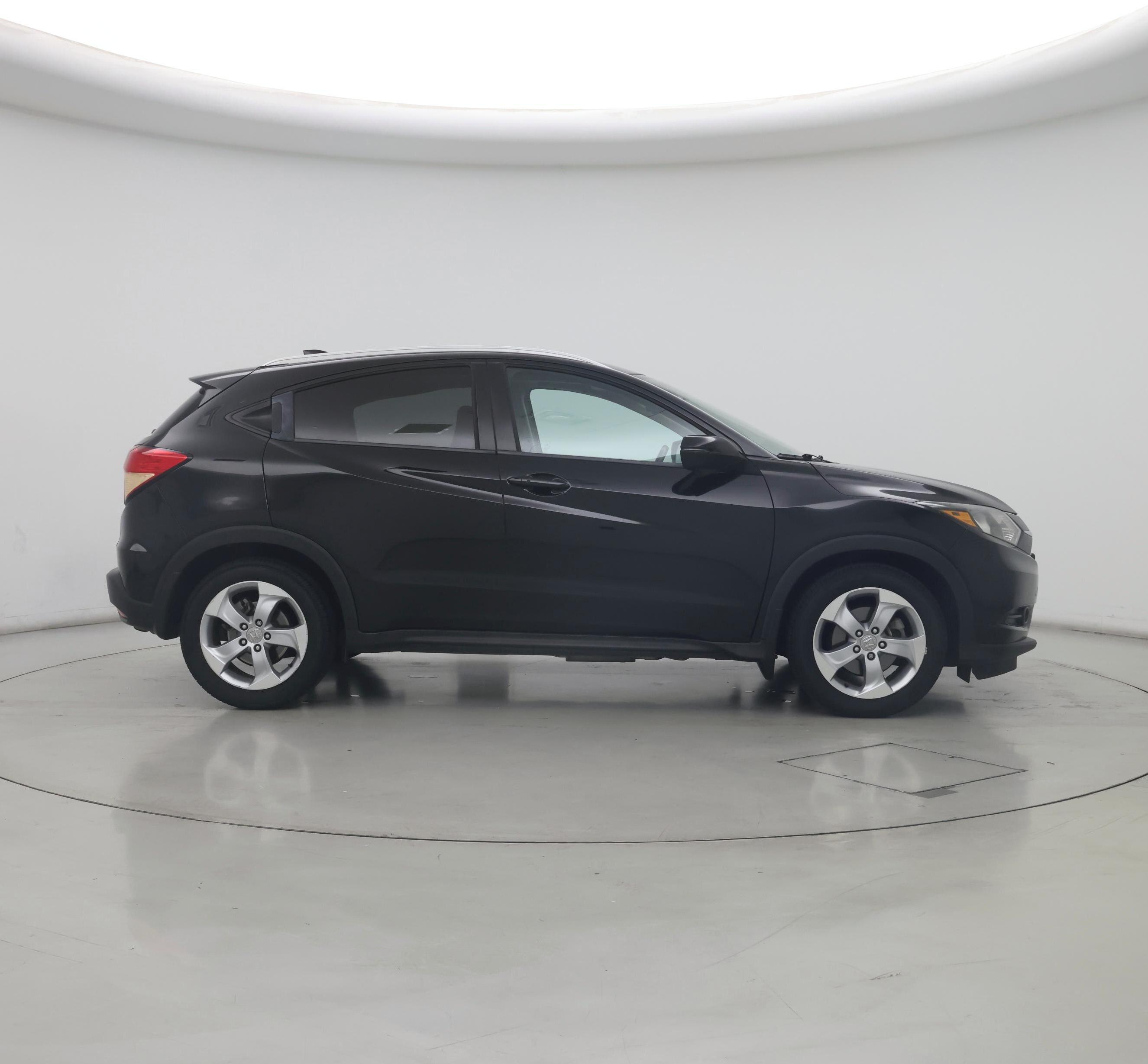 Thumbnail: 2016 Honda HR-V - 7