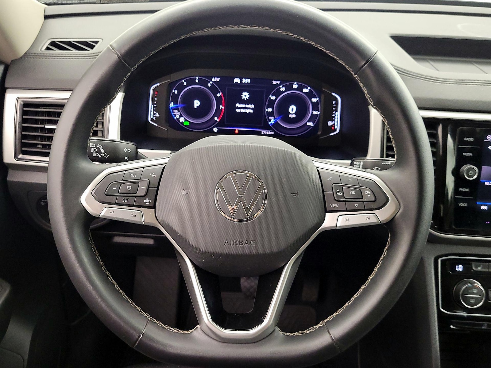 2022 Volkswagen Atlas SE w/Tech - Photo 11