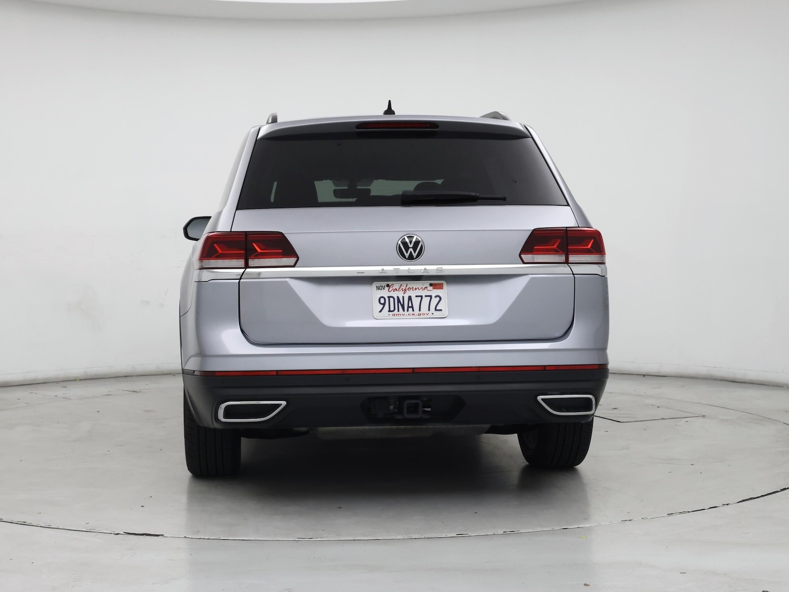 2022 Volkswagen Atlas SE w/Tech - Photo 7