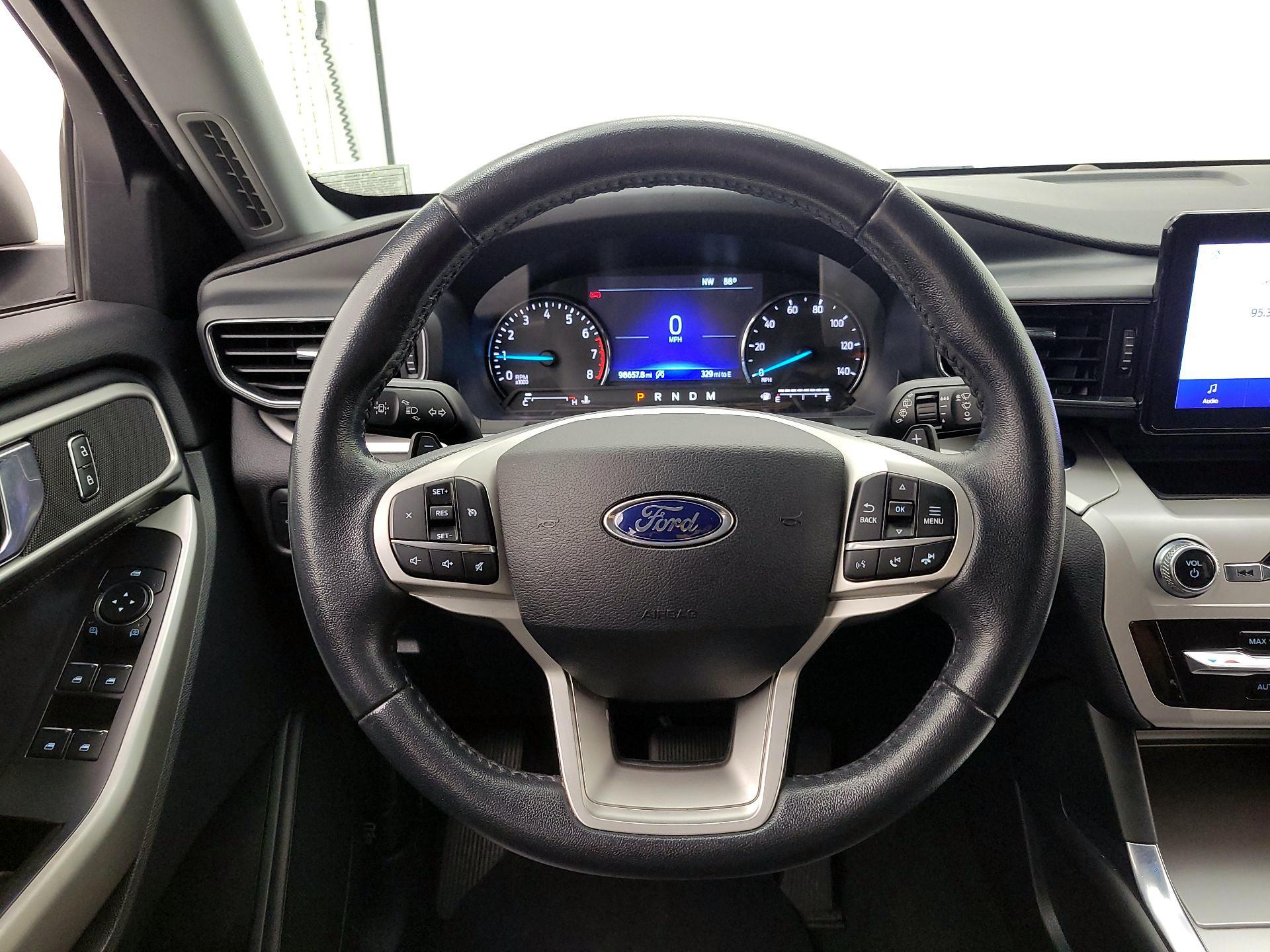 Thumbnail: 2020 Ford Explorer - 10