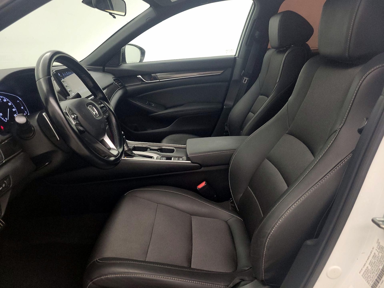 Power Seat(s) & Side Airbags