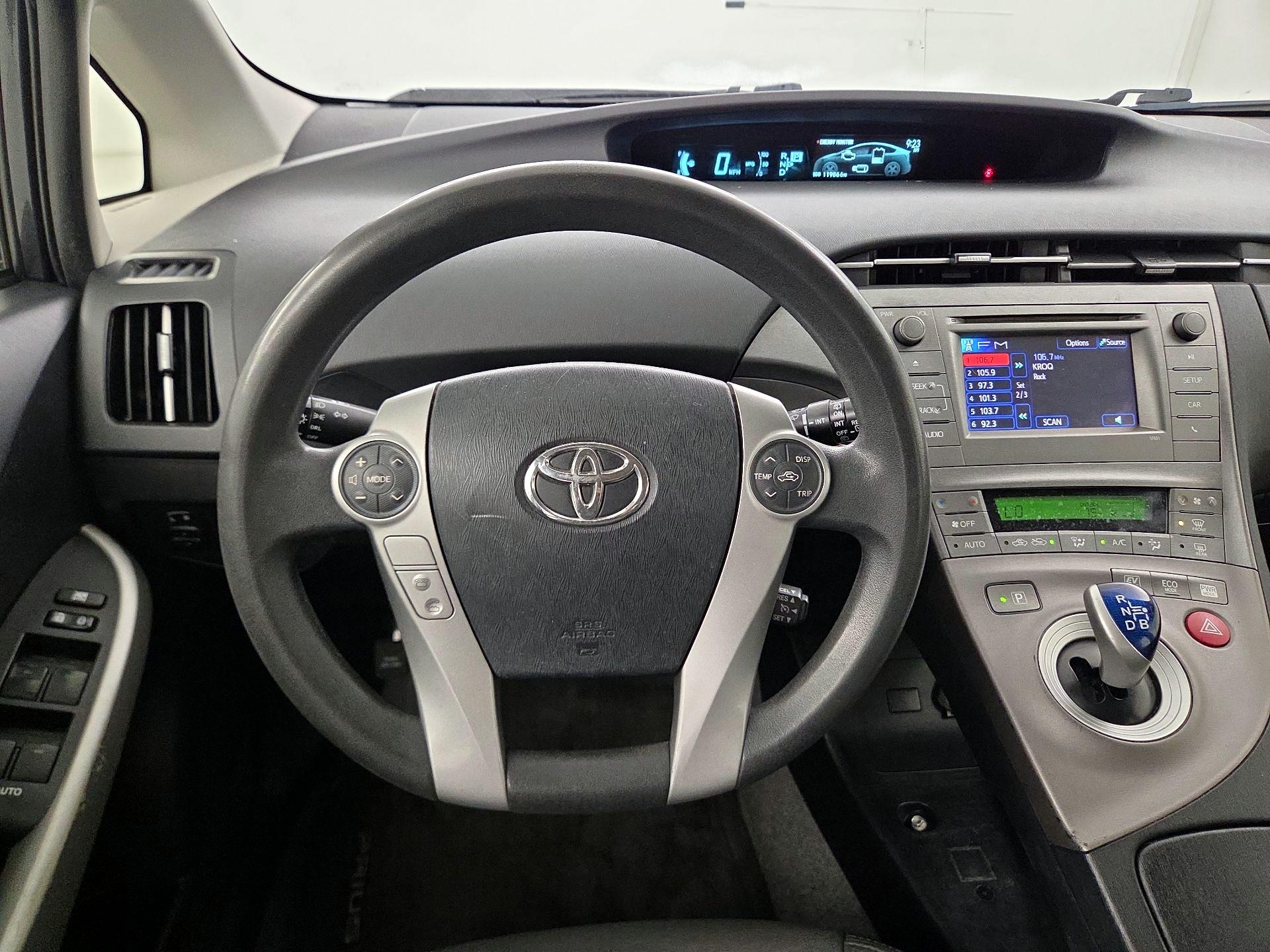 Thumbnail: 2015 Toyota Prius - 10