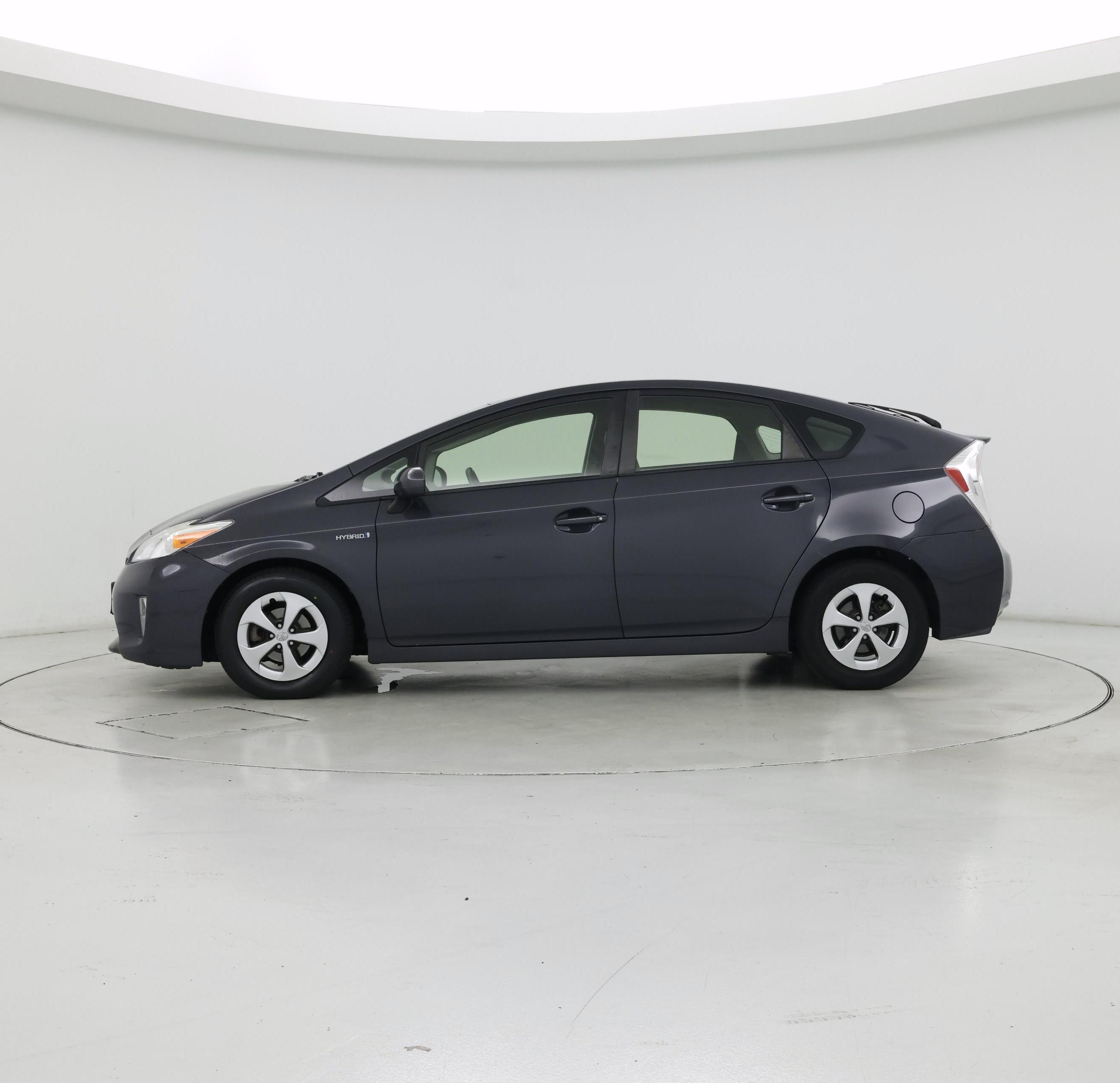 Thumbnail: 2015 Toyota Prius - 3