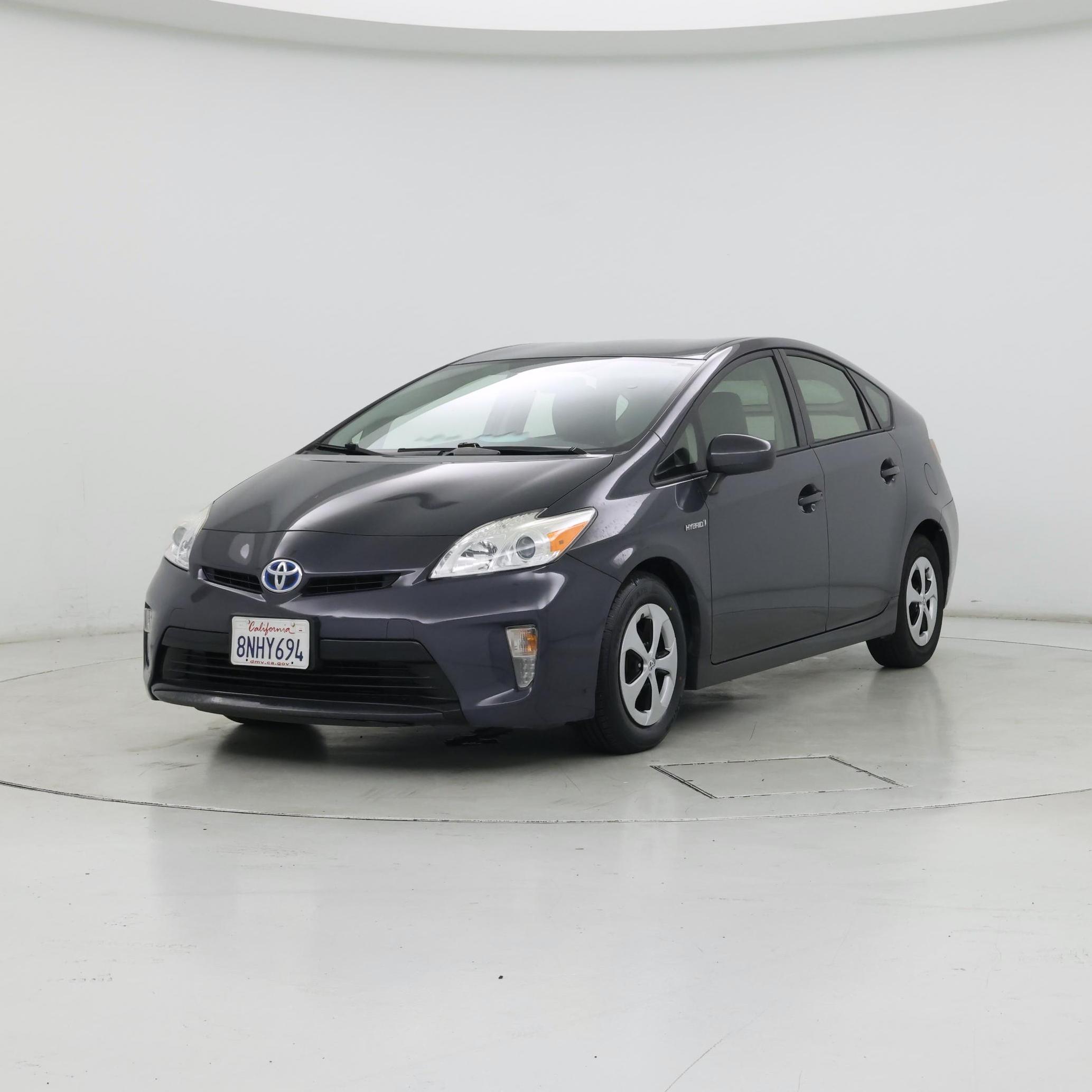Thumbnail: 2015 Toyota Prius - 4