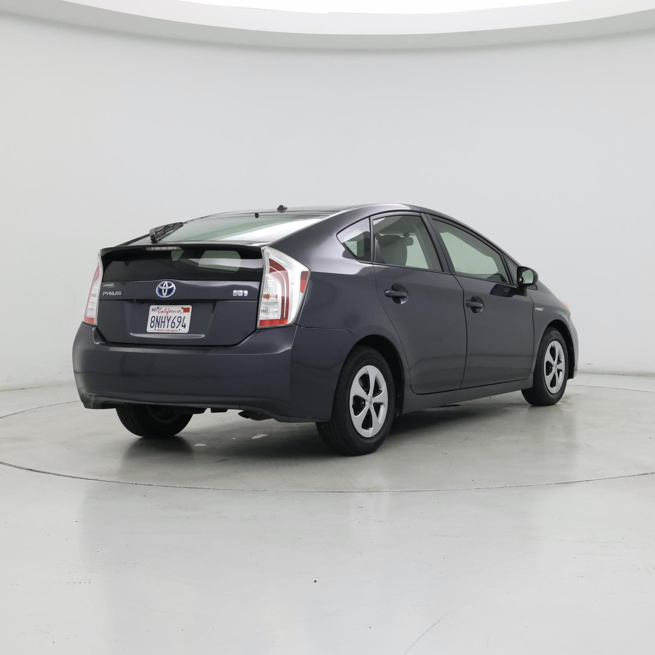 Thumbnail: 2015 Toyota Prius - 8