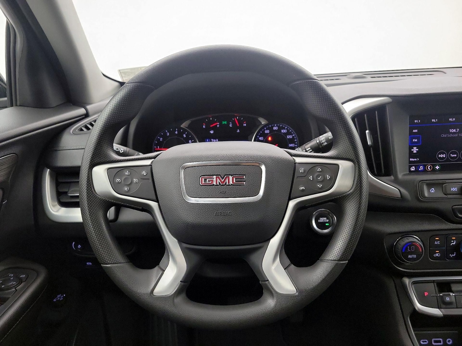 2022 GMC Terrain SLE - Photo 11