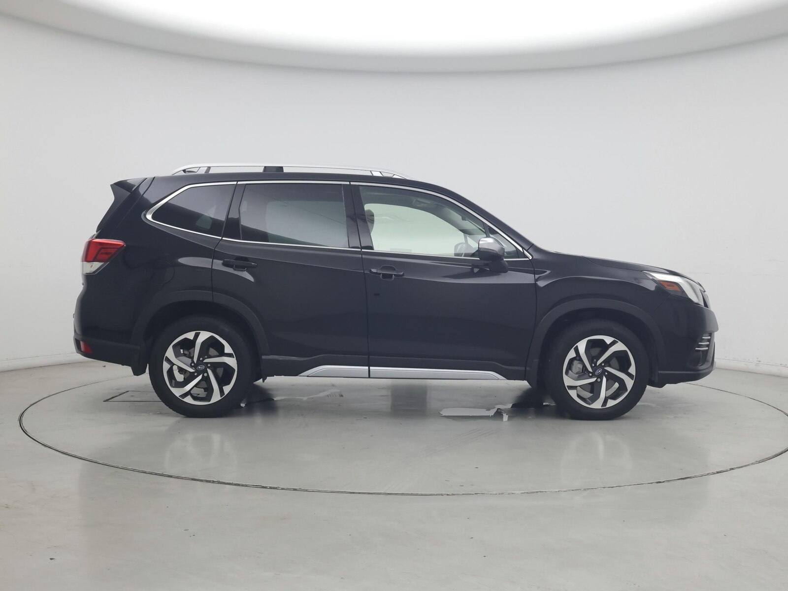 2023 Subaru Forester Touring - Photo 8