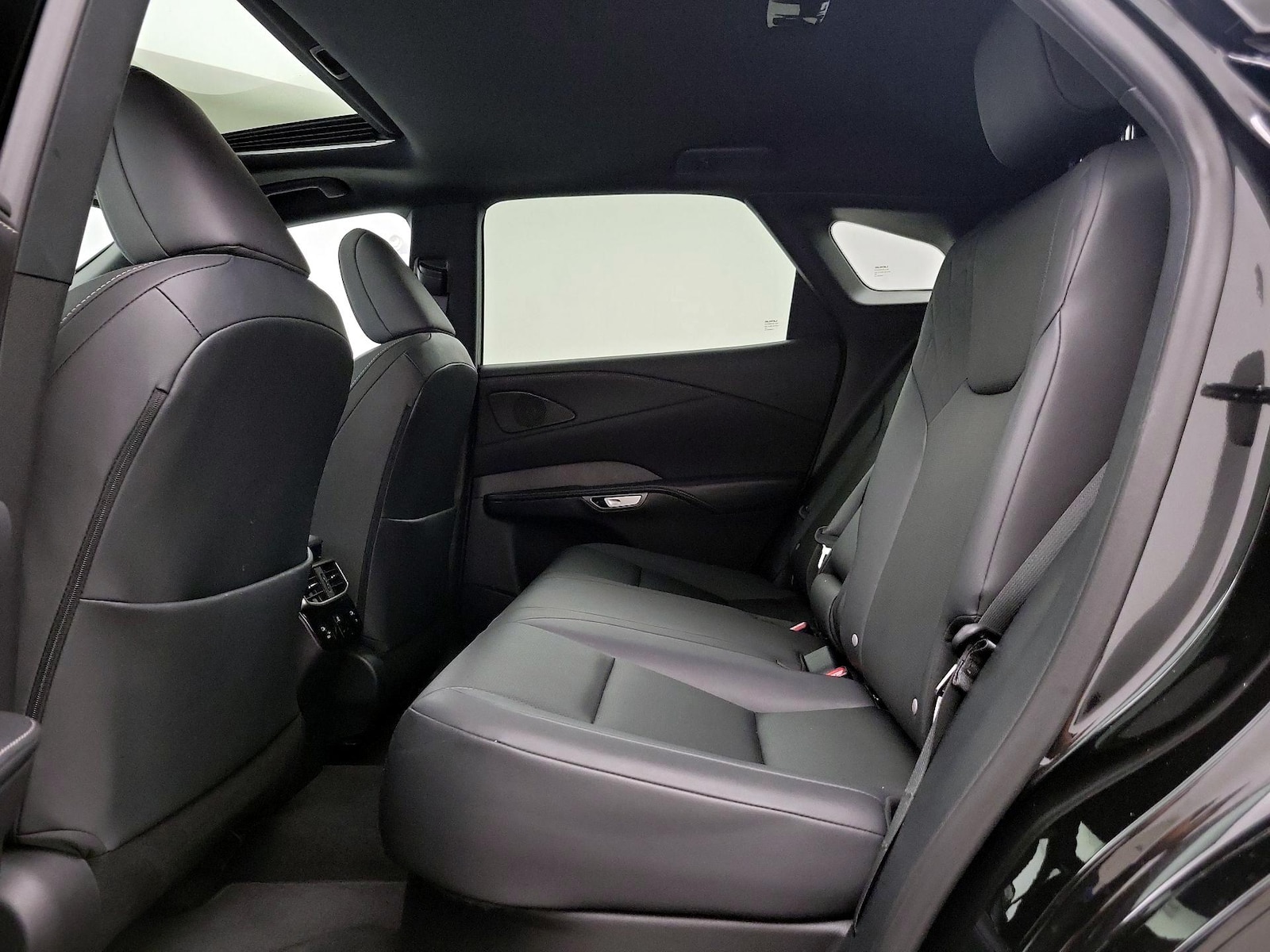 2025 Lexus RX 350 - Photo 21