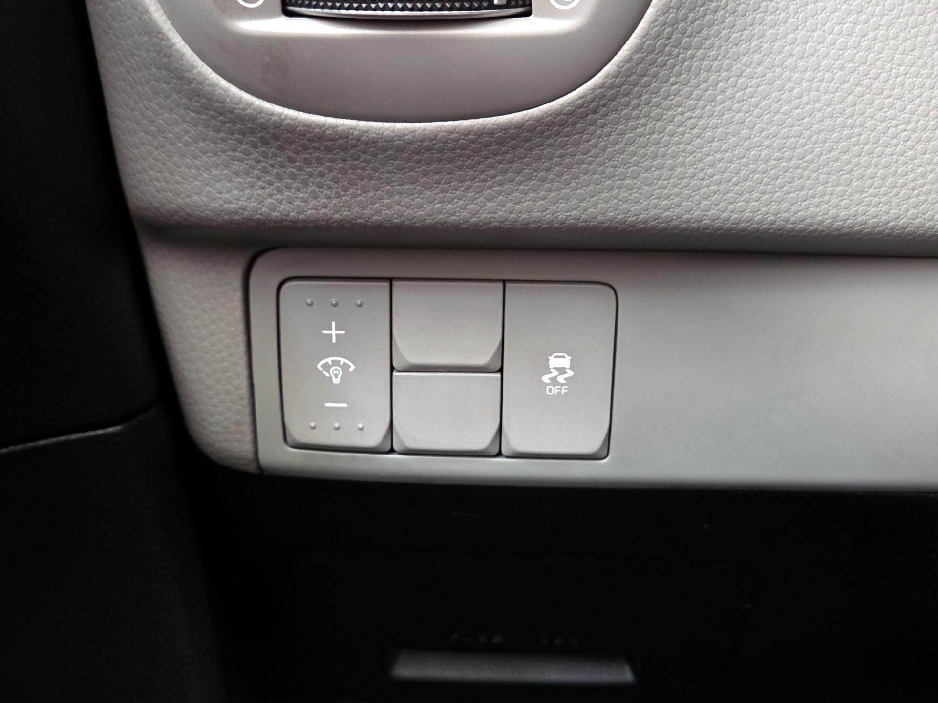 Thumbnail: 2016 Kia Soul - 13