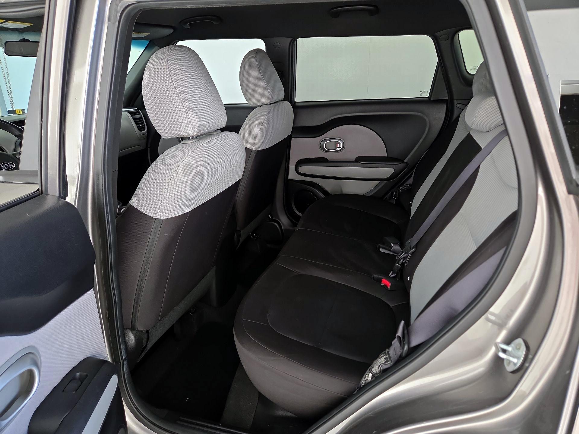 Thumbnail: 2016 Kia Soul - 18