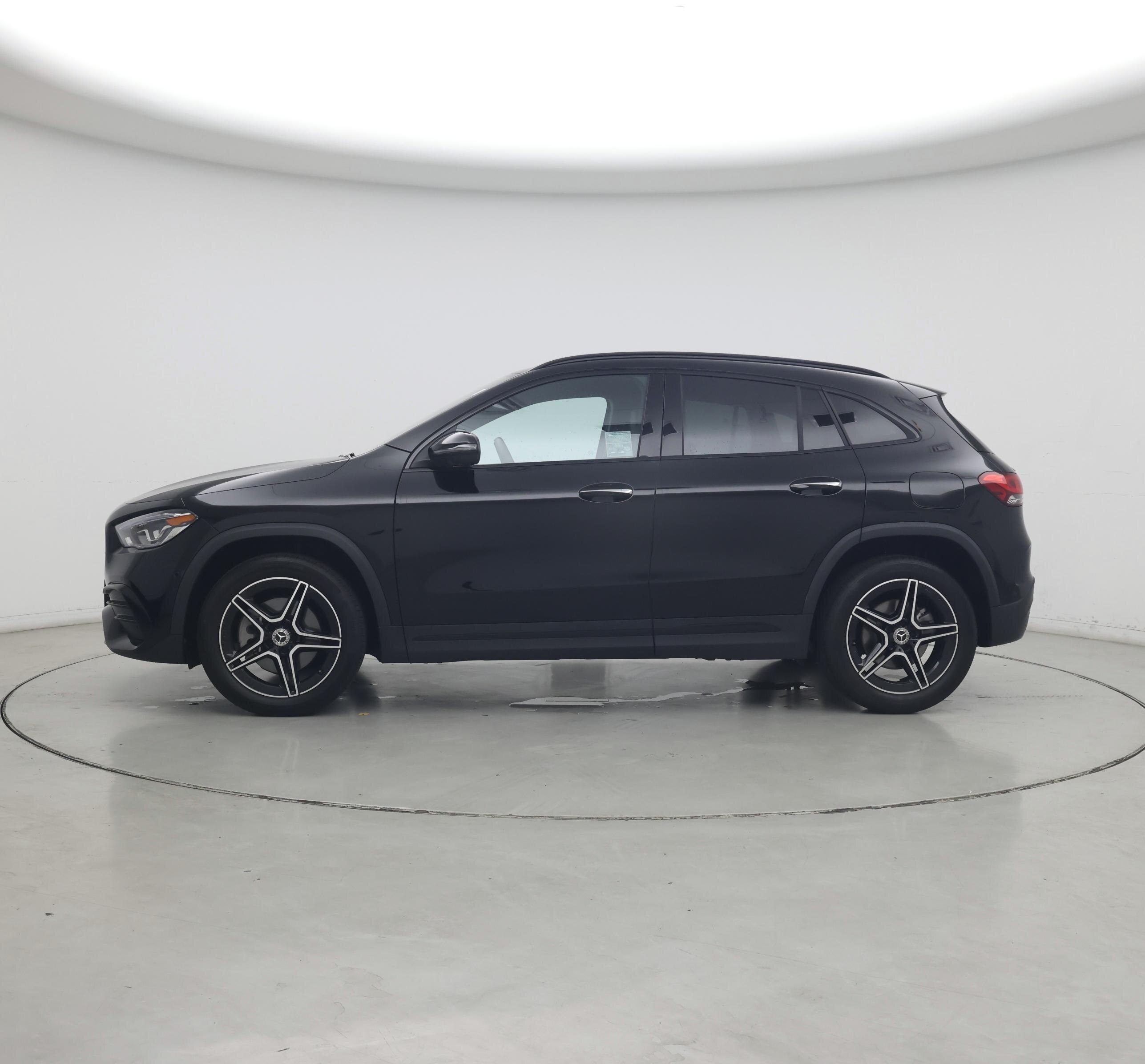 Thumbnail: 2023 Mercedes-Benz GLA - 3