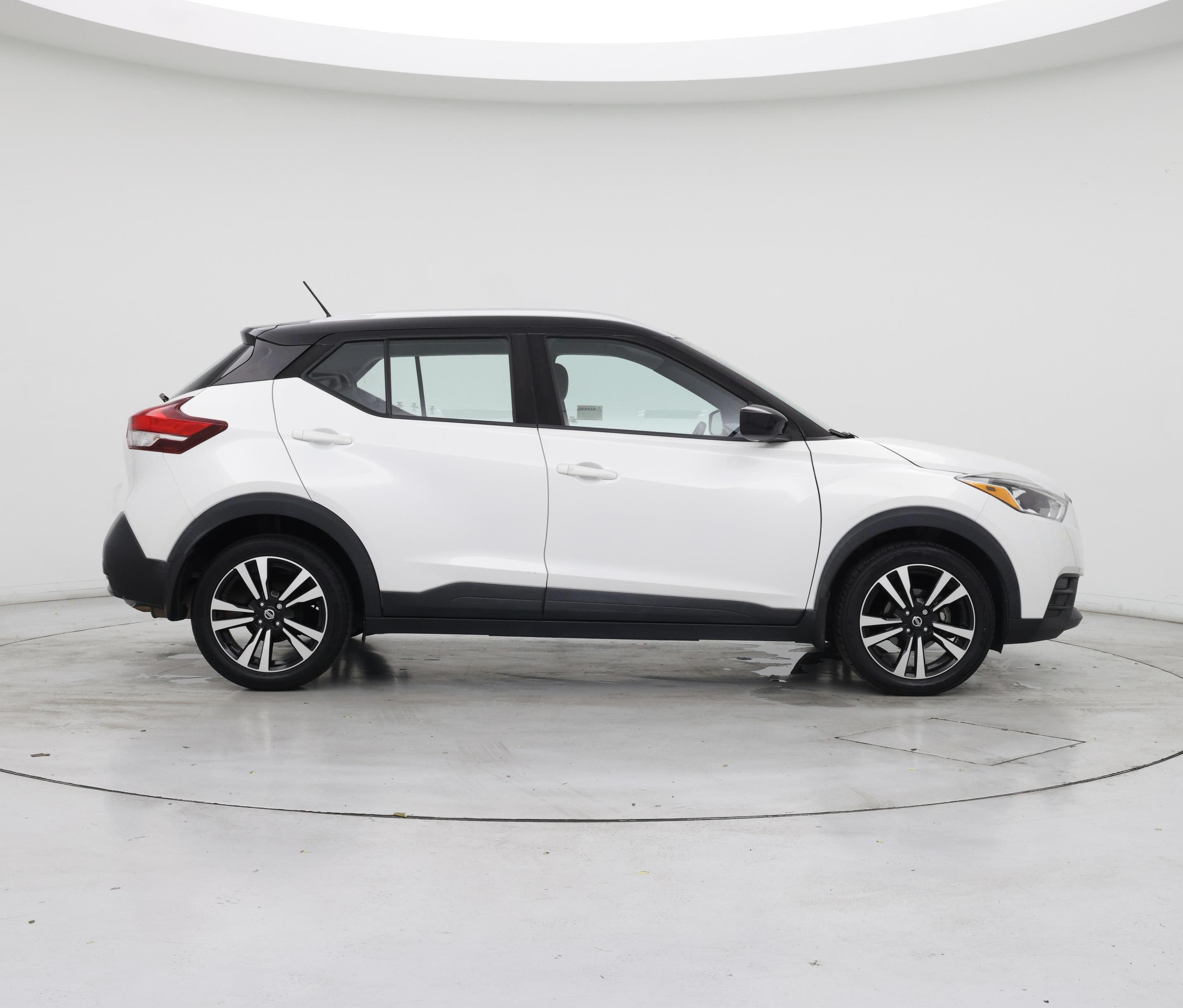 Thumbnail: 2019 Nissan Kicks - 7