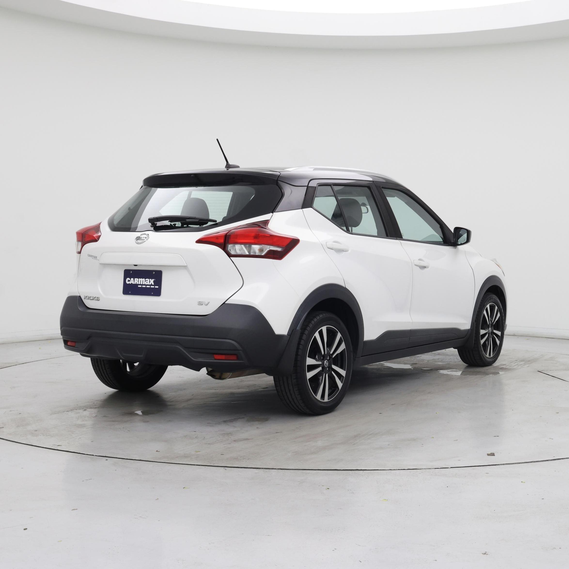 Thumbnail: 2019 Nissan Kicks - 8