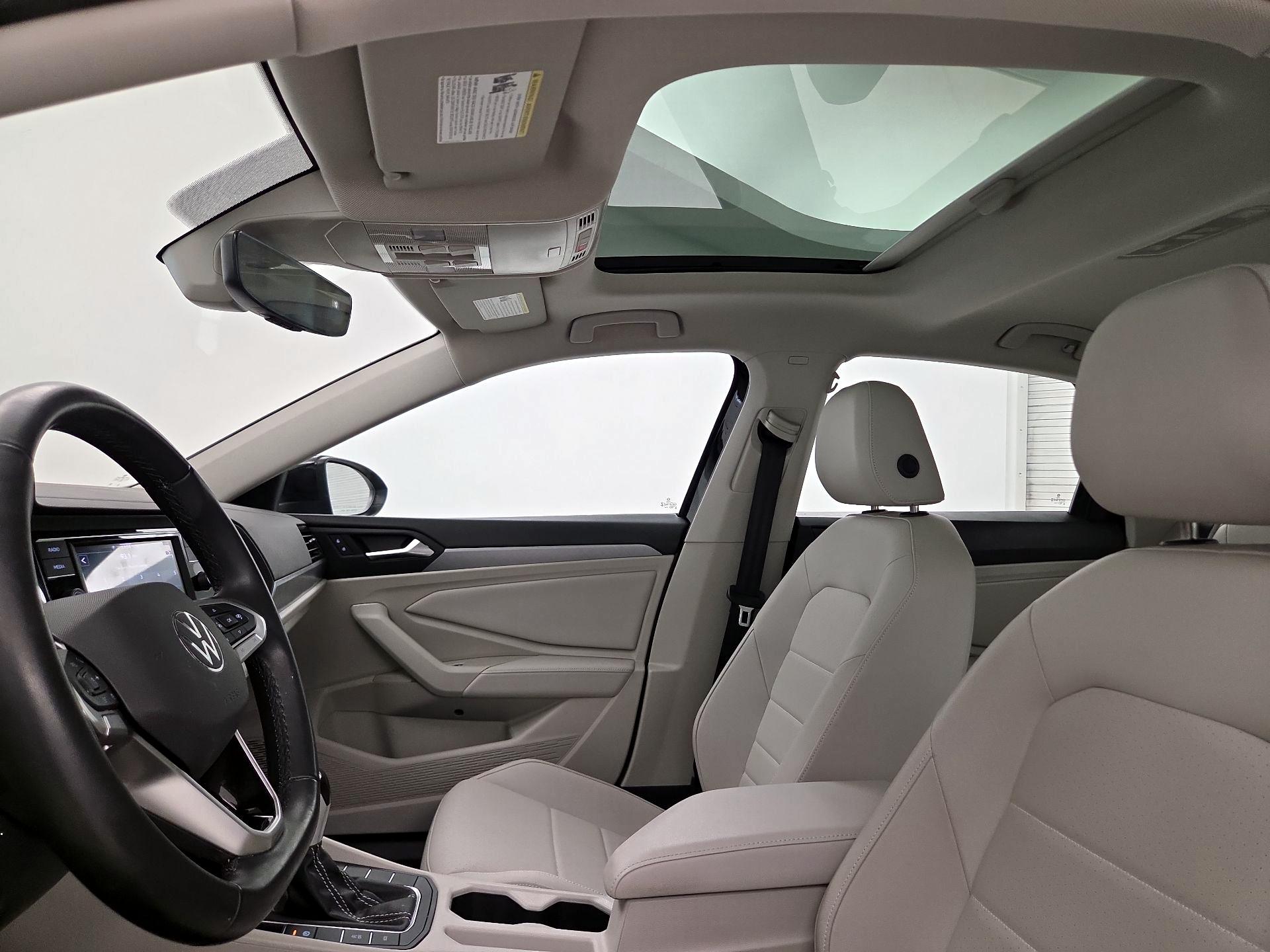 Thumbnail: 2023 Volkswagen Jetta - 19