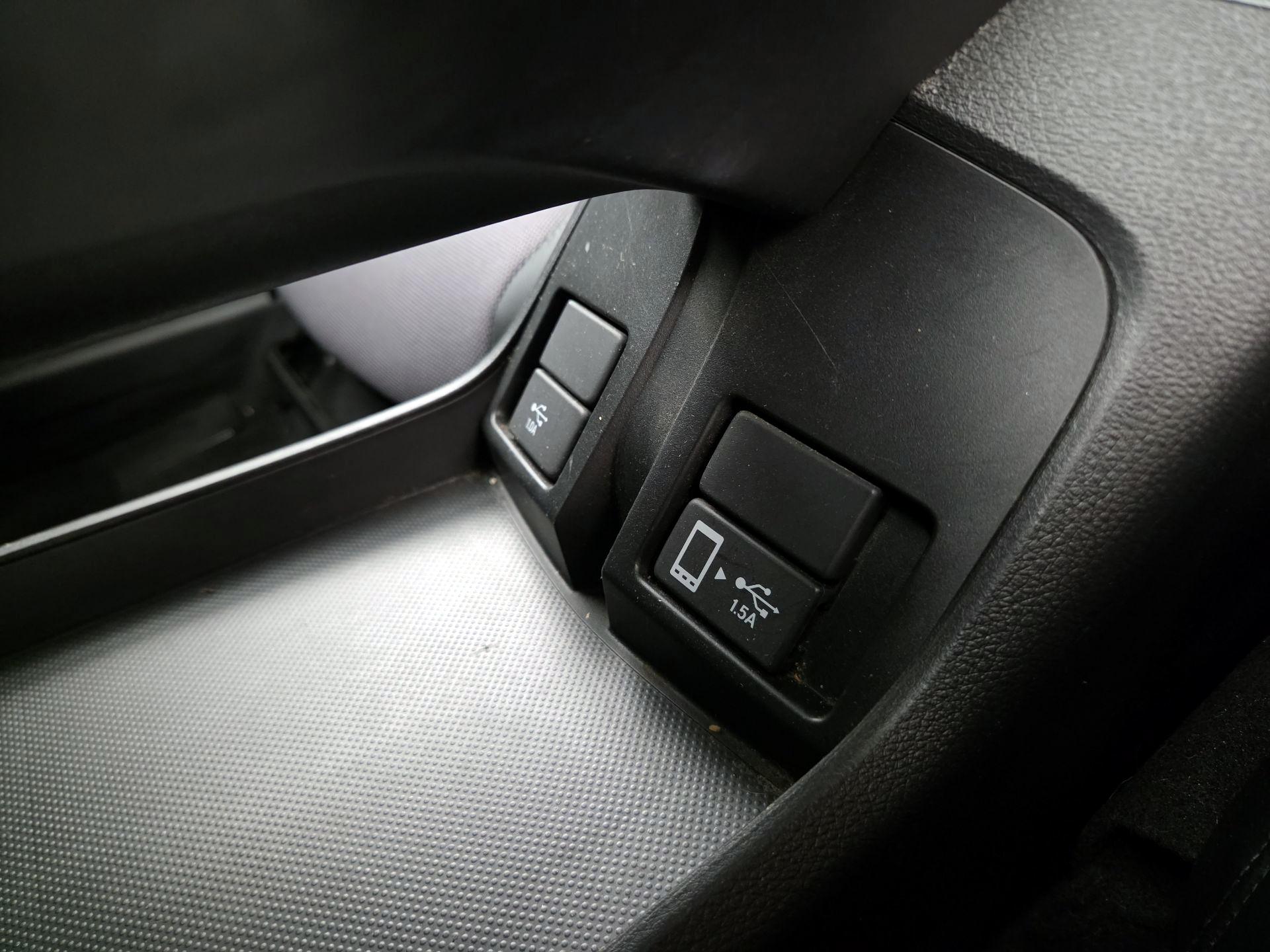 Thumbnail: 2018 Honda Clarity - 18