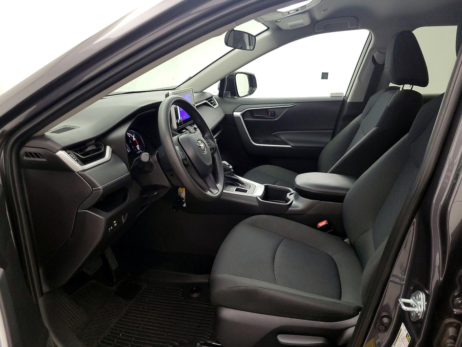 2025 Toyota RAV4 LE - Photo 12