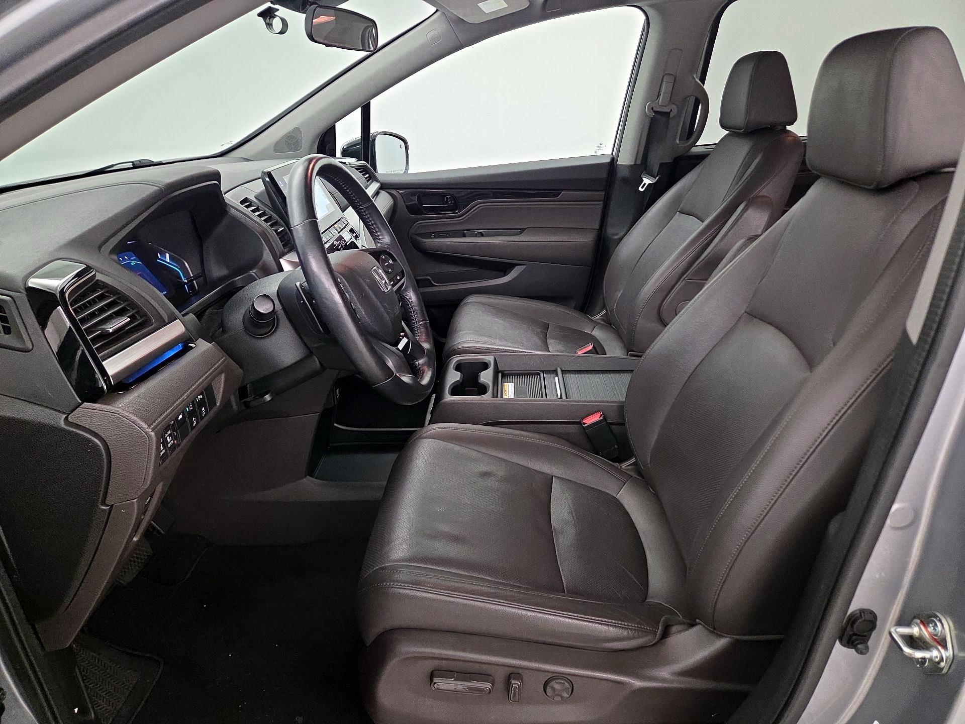 Thumbnail: 2018 Honda Odyssey - 11