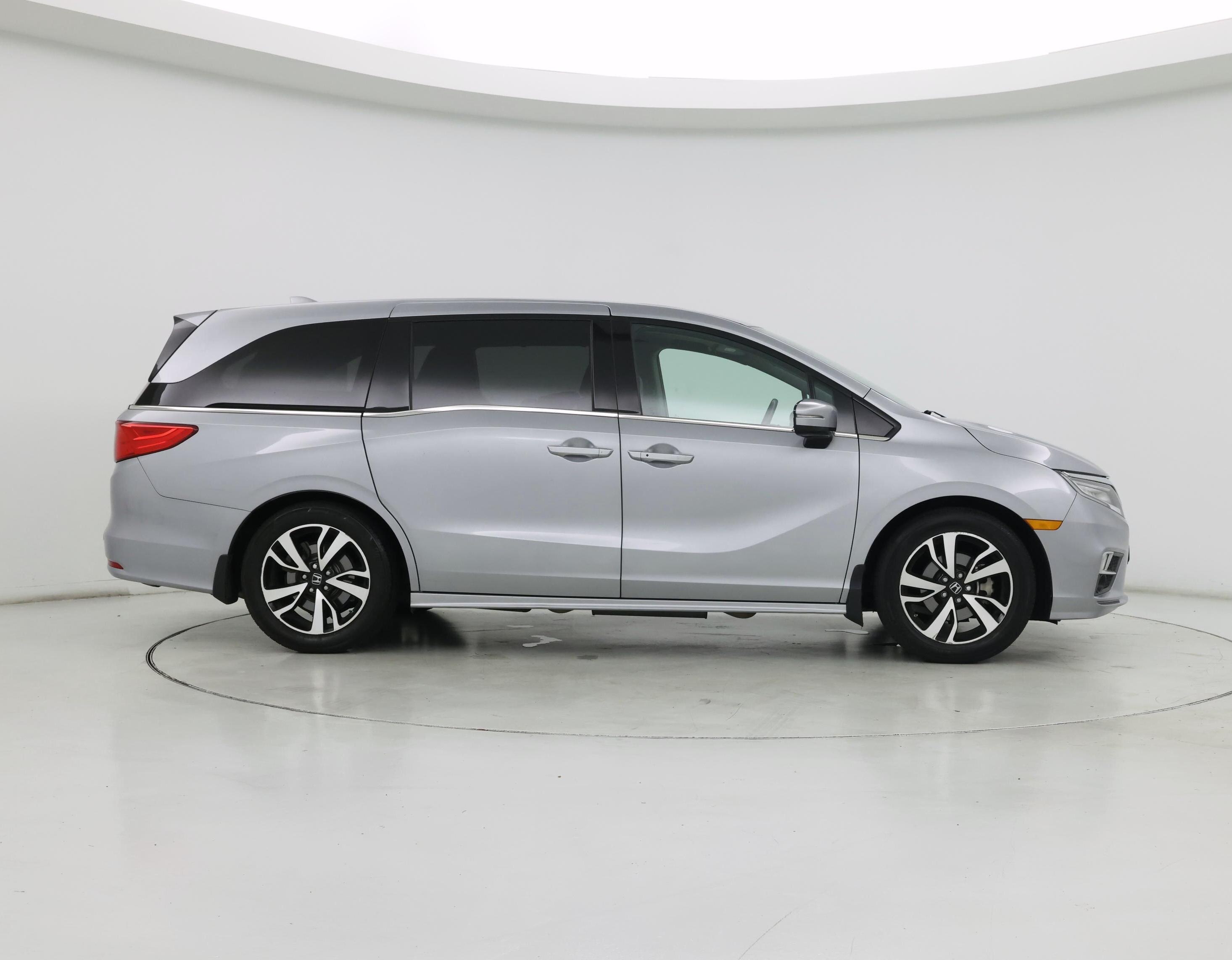 Thumbnail: 2018 Honda Odyssey - 7