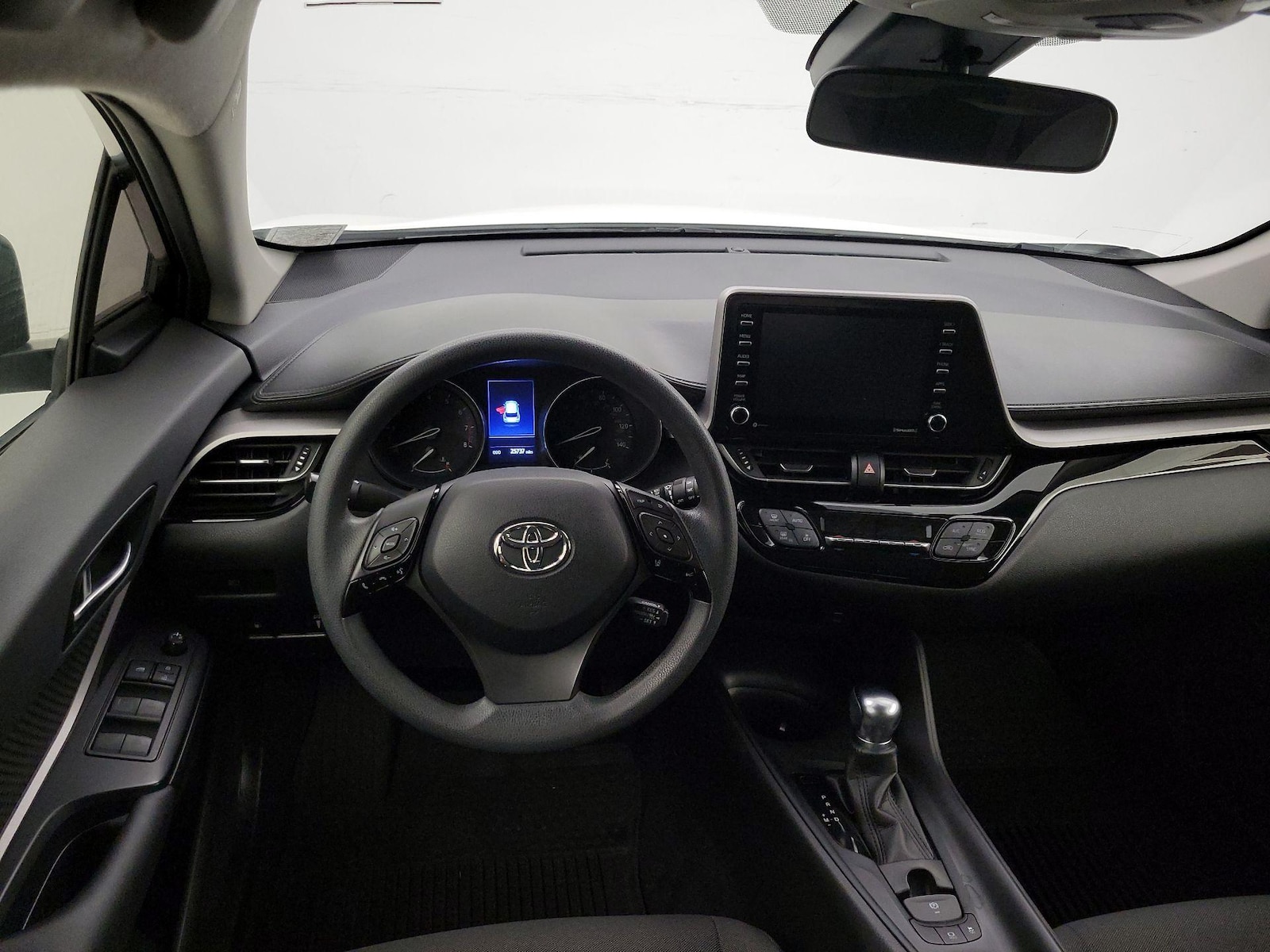 2021 Toyota C-HR LE - Photo 11