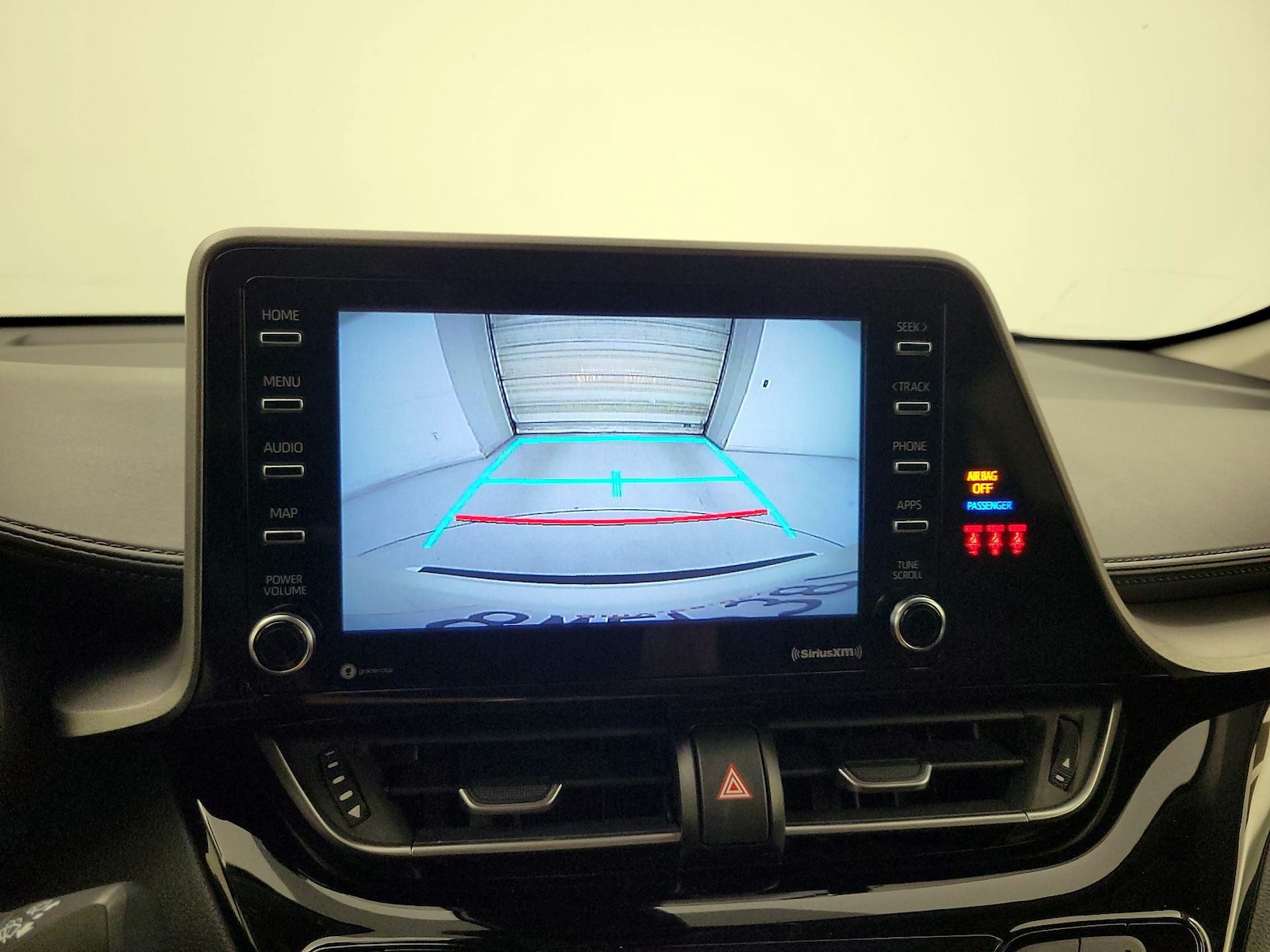 2021 Toyota C-HR LE - Photo 15