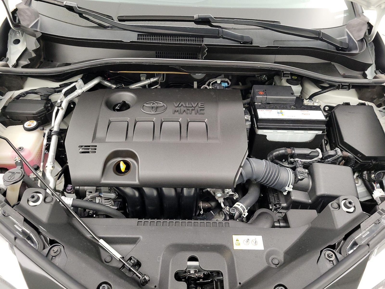 2021 Toyota C-HR LE - Photo 22