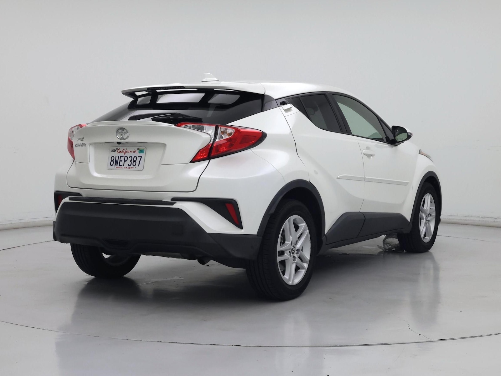 2021 Toyota C-HR LE - Photo 9