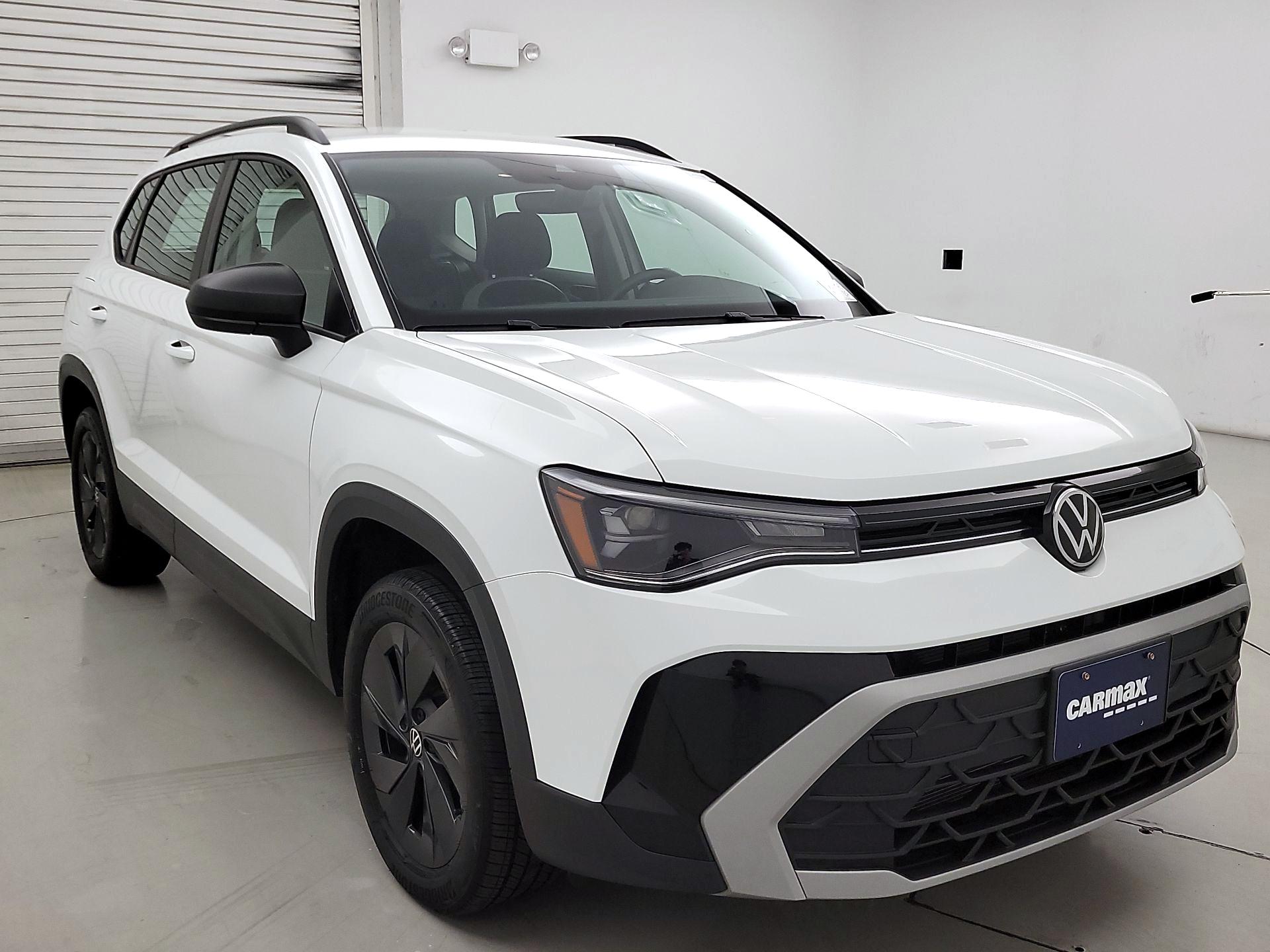 Thumbnail: 2025 Volkswagen Taos - 1