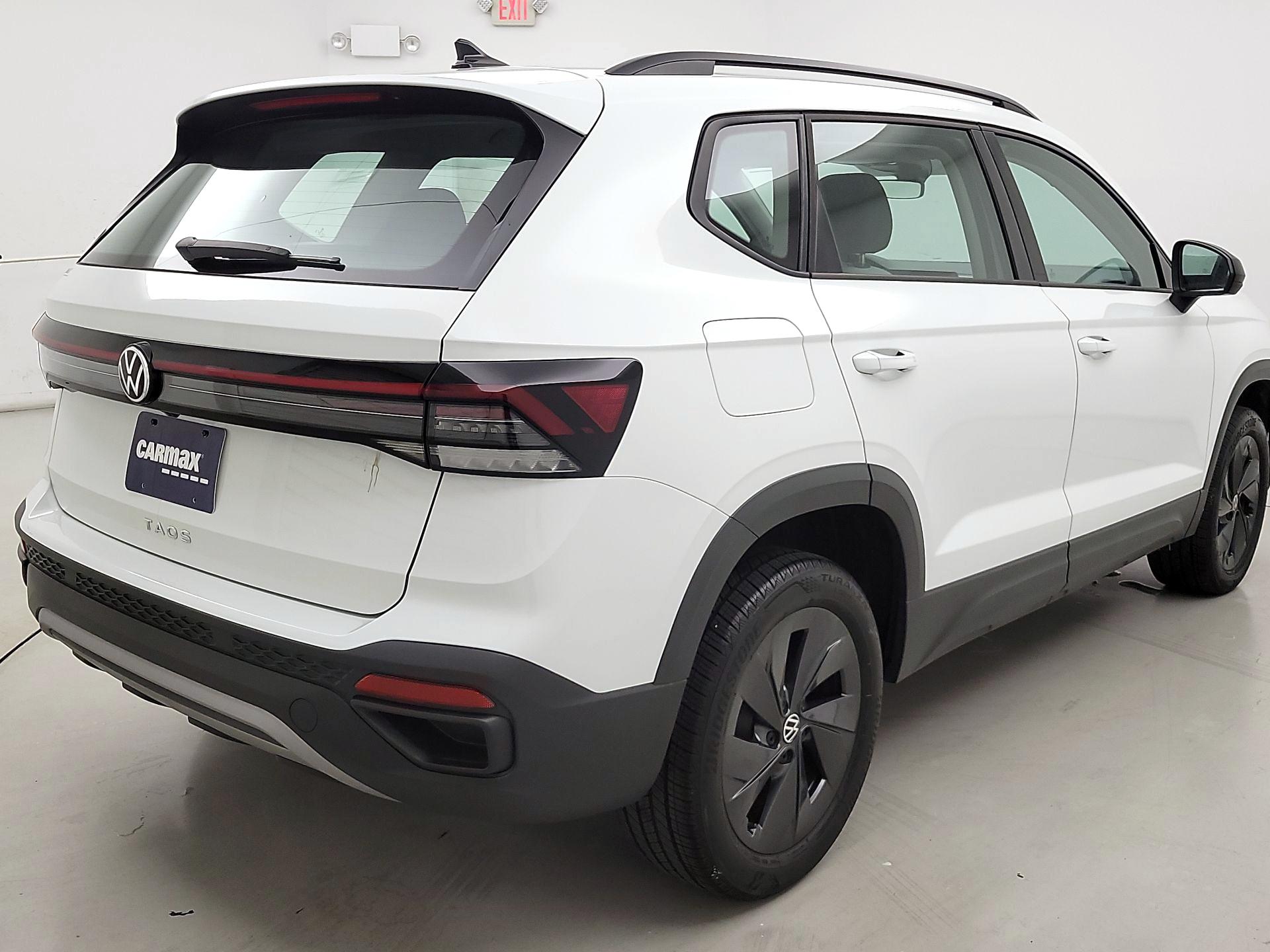 Thumbnail: 2025 Volkswagen Taos - 5