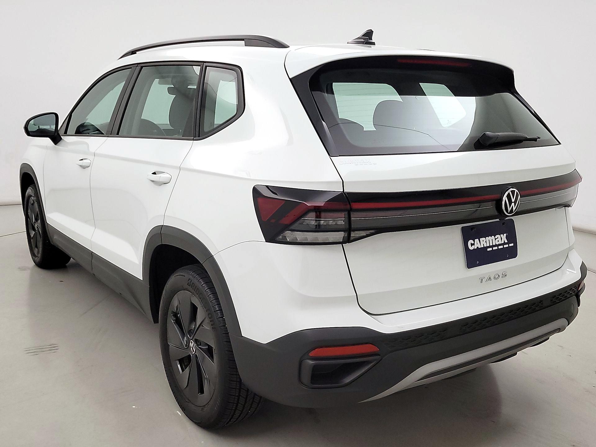 Thumbnail: 2025 Volkswagen Taos - 7