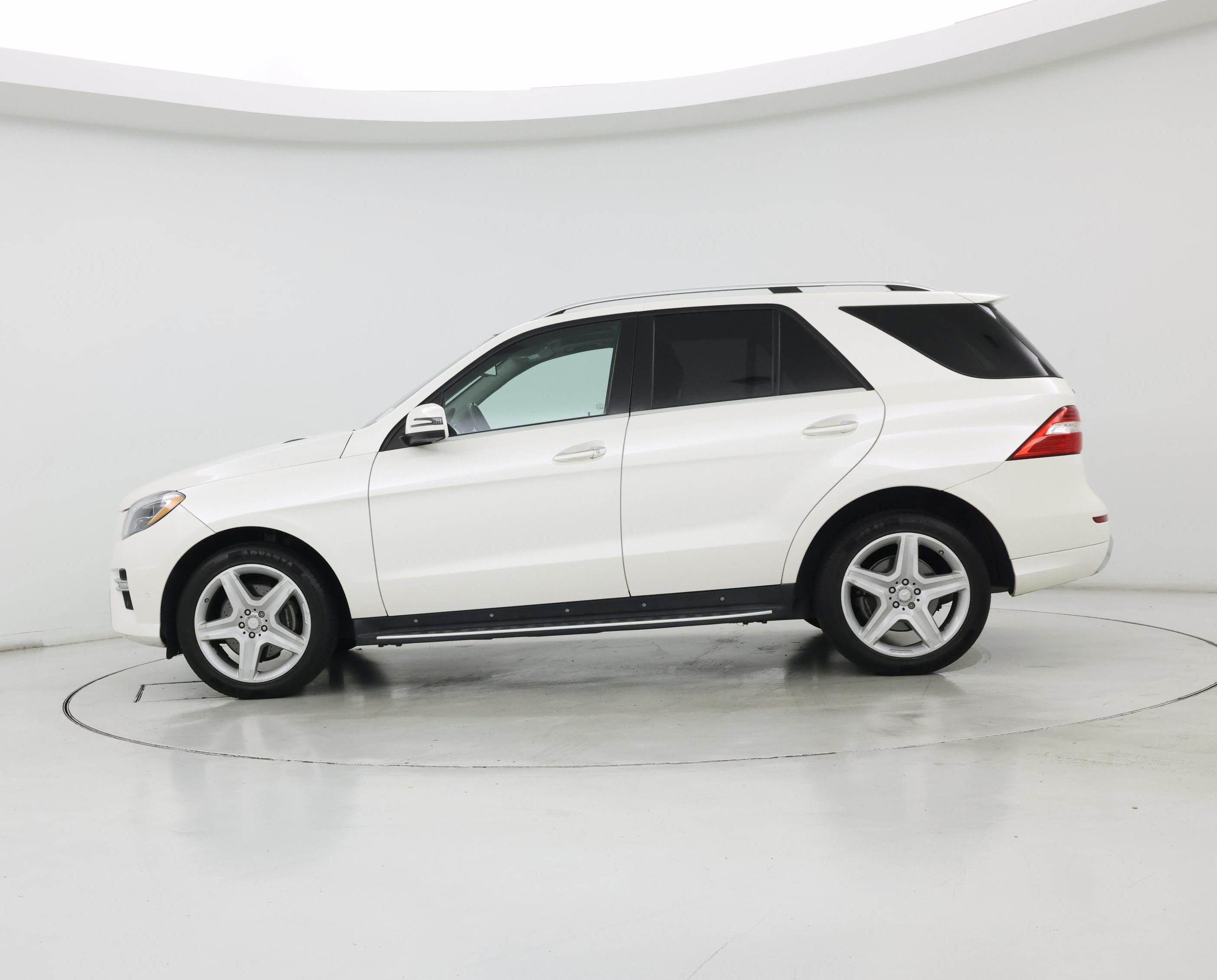 Thumbnail: 2015 Mercedes-Benz M-Class - 3