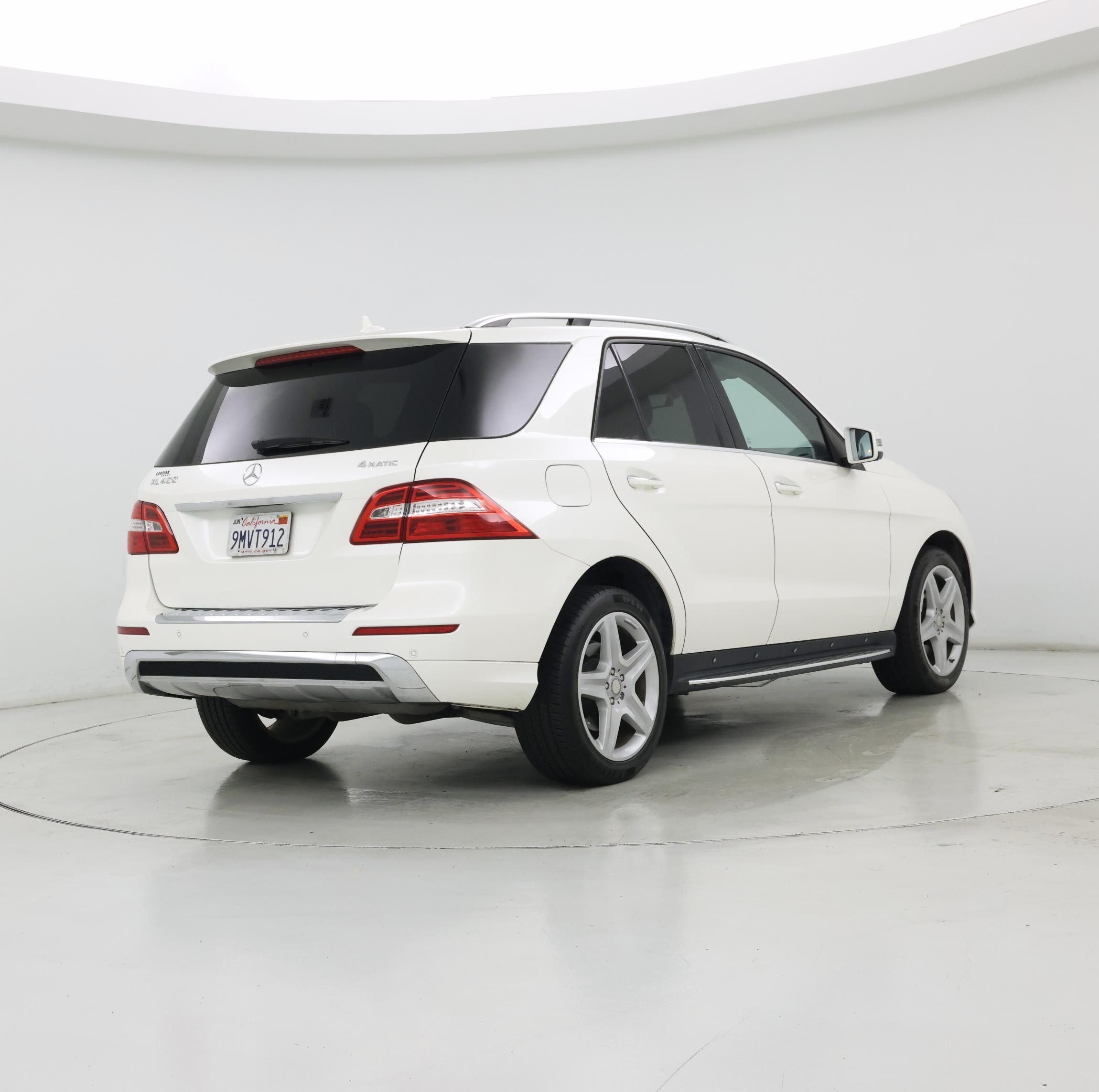 Thumbnail: 2015 Mercedes-Benz M-Class - 8