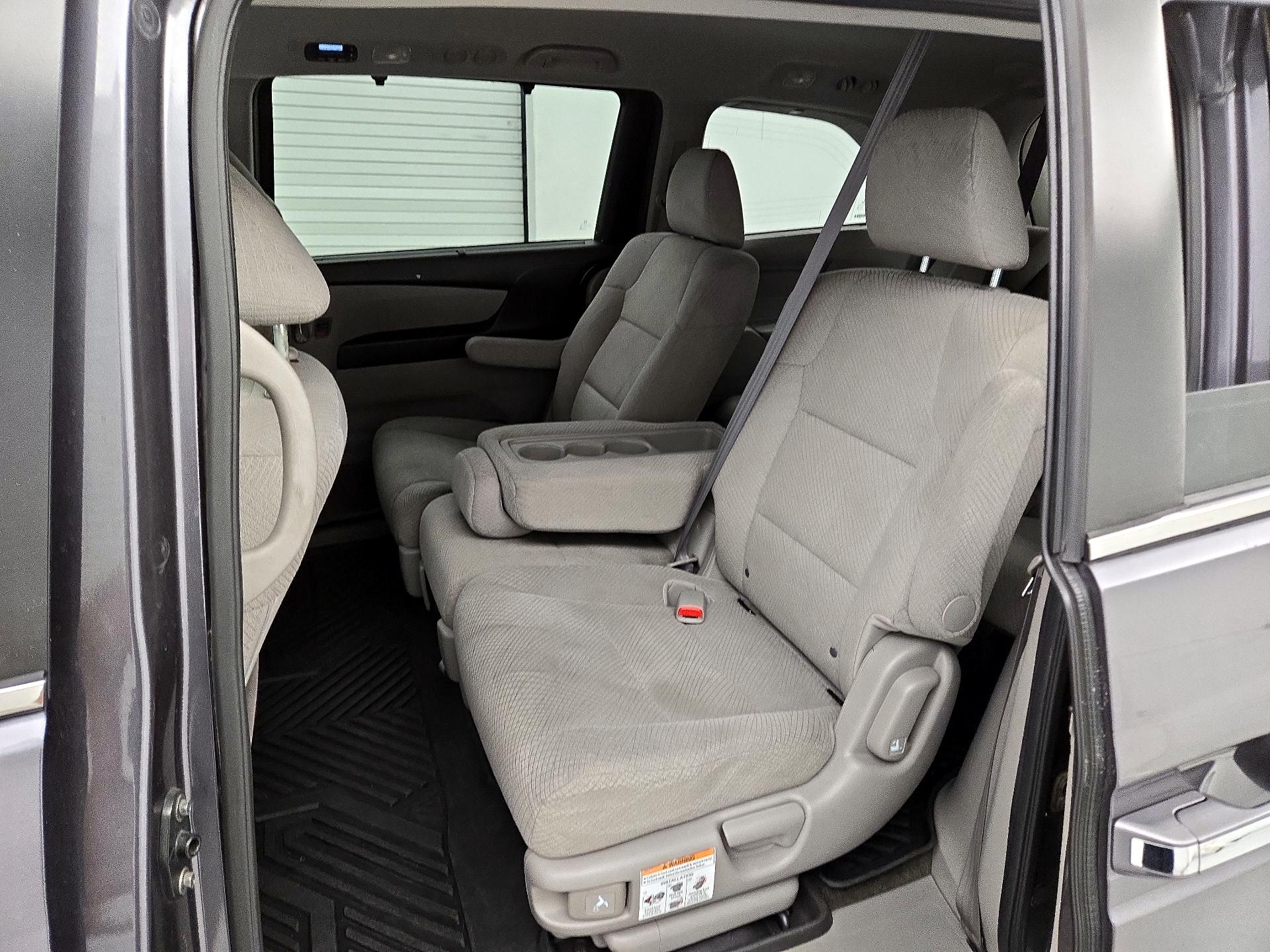 Thumbnail: 2015 Honda Odyssey - 19