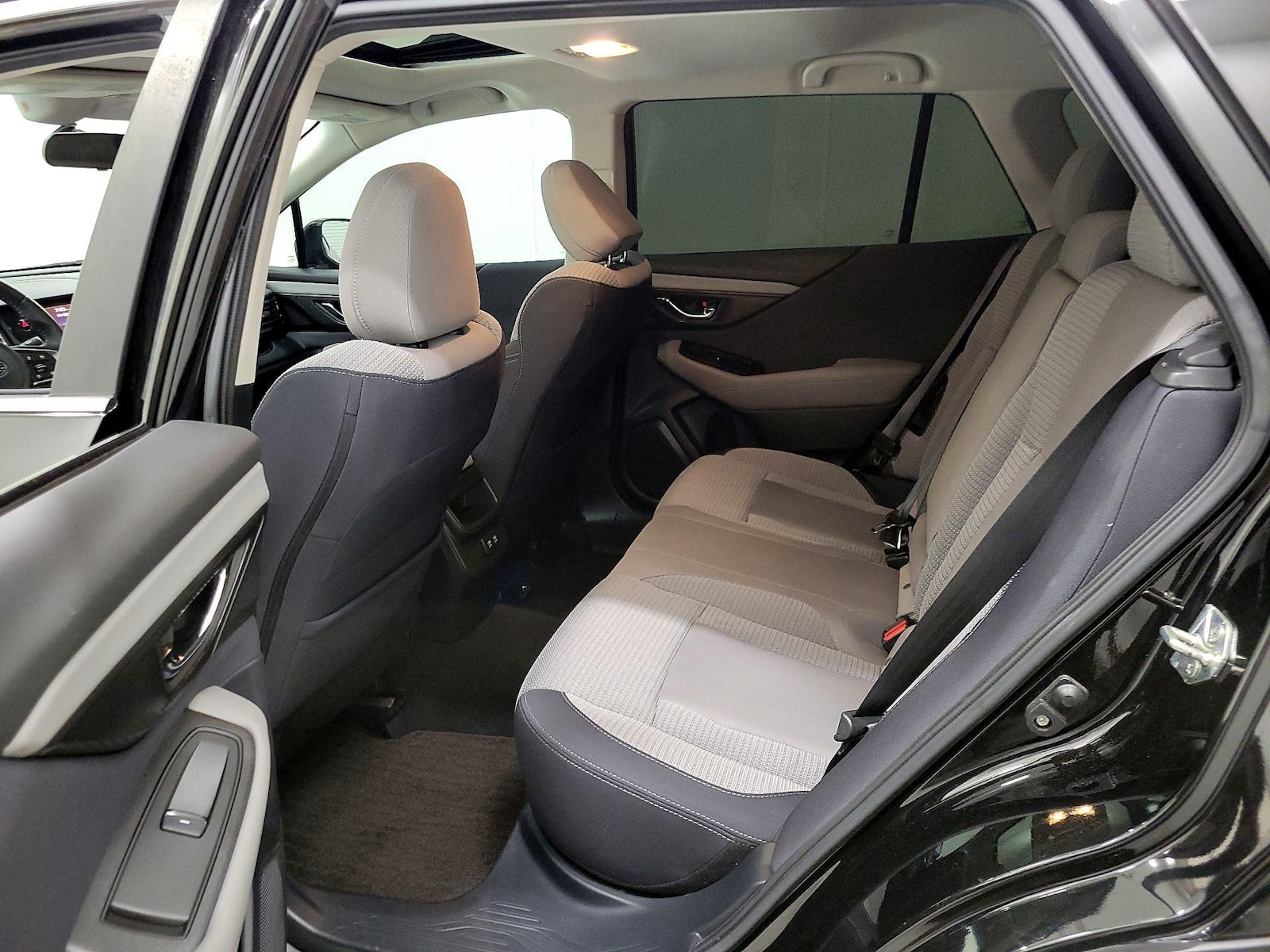 2021 Subaru Outback Premium - Photo 21