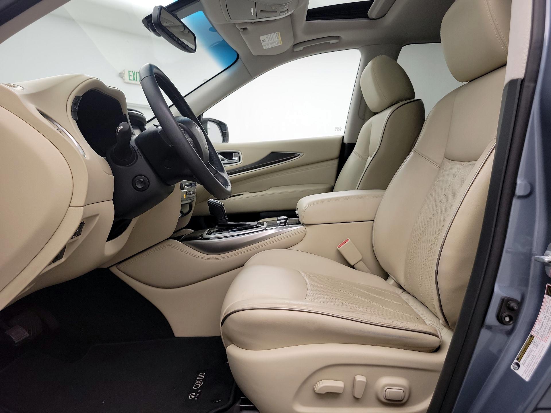 Thumbnail: 2016 INFINITI QX60 - 11