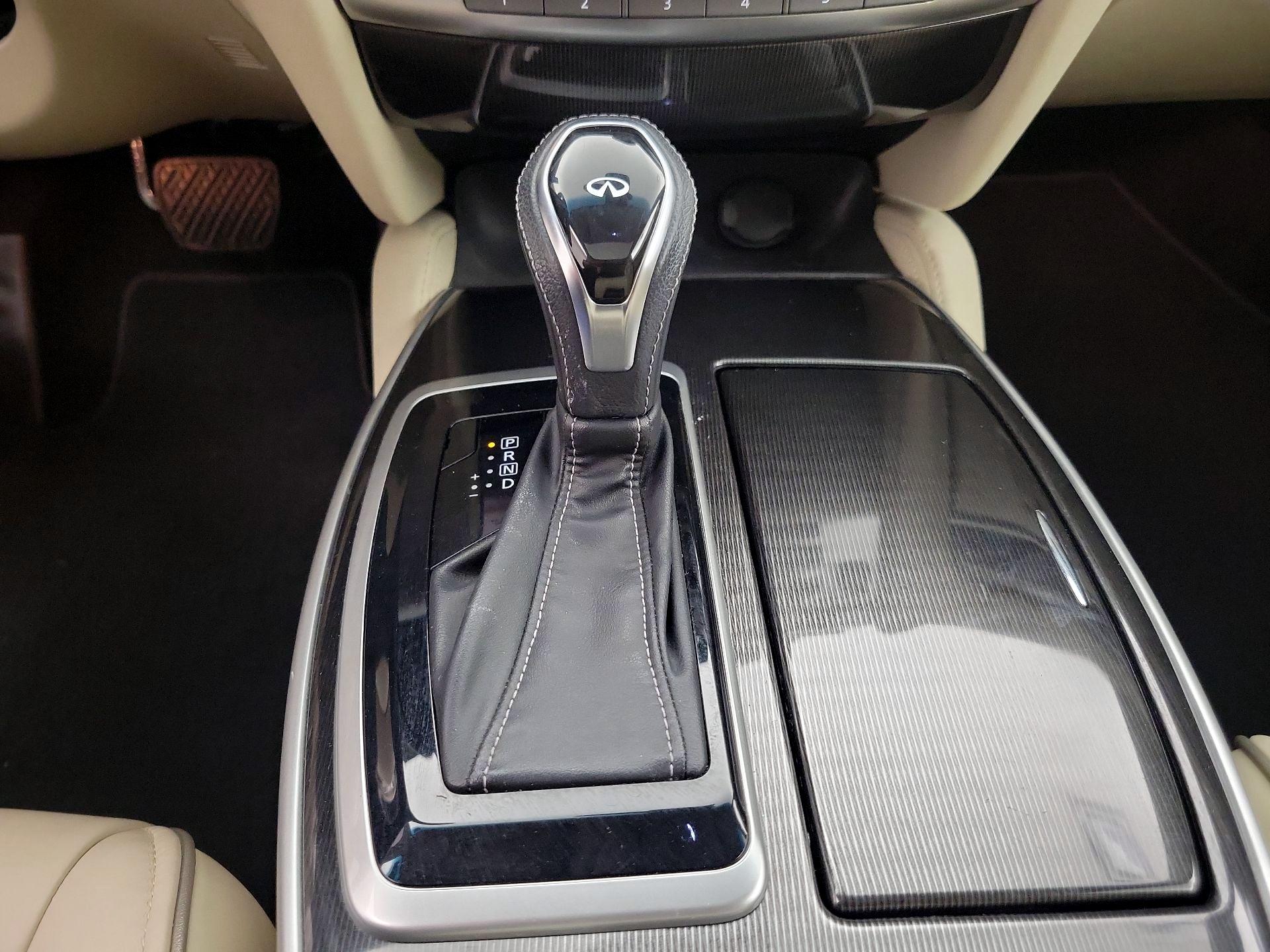 Thumbnail: 2016 INFINITI QX60 - 18