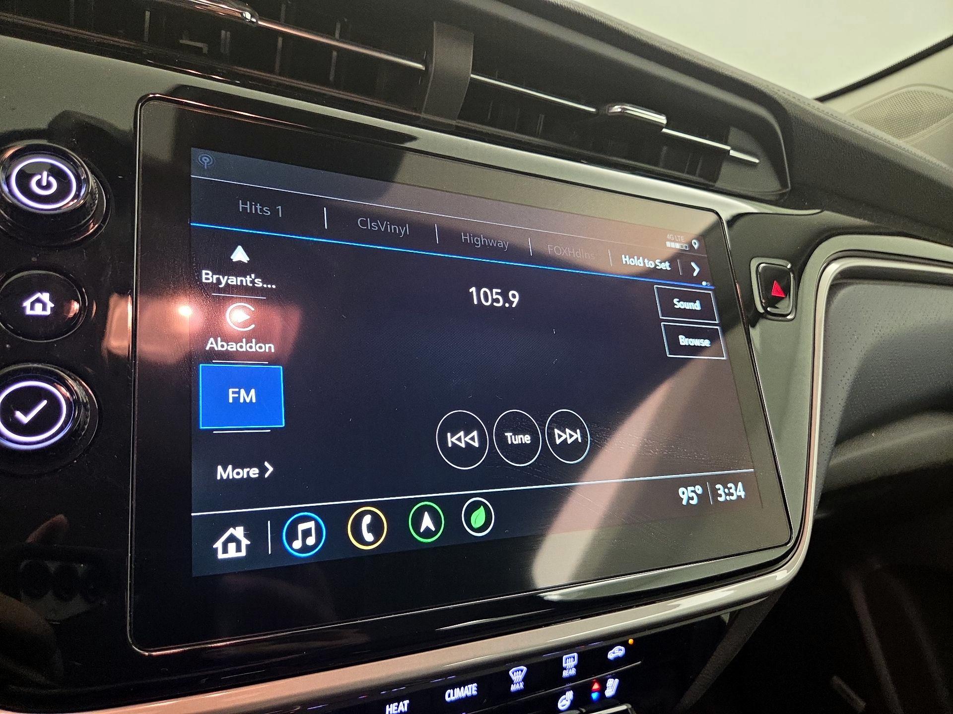 Thumbnail: 2023 Chevrolet Bolt EUV - 15