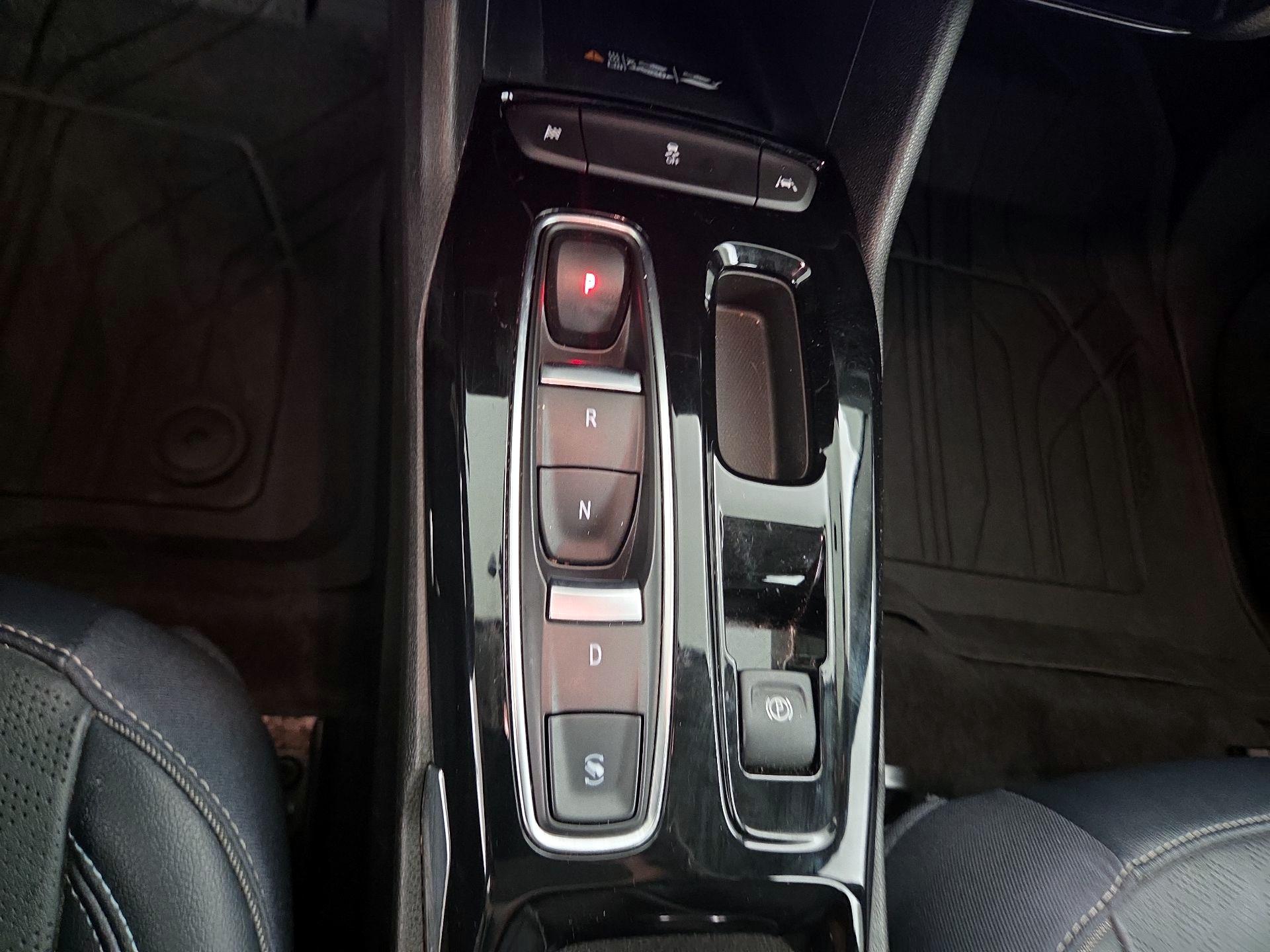 Thumbnail: 2023 Chevrolet Bolt EUV - 17