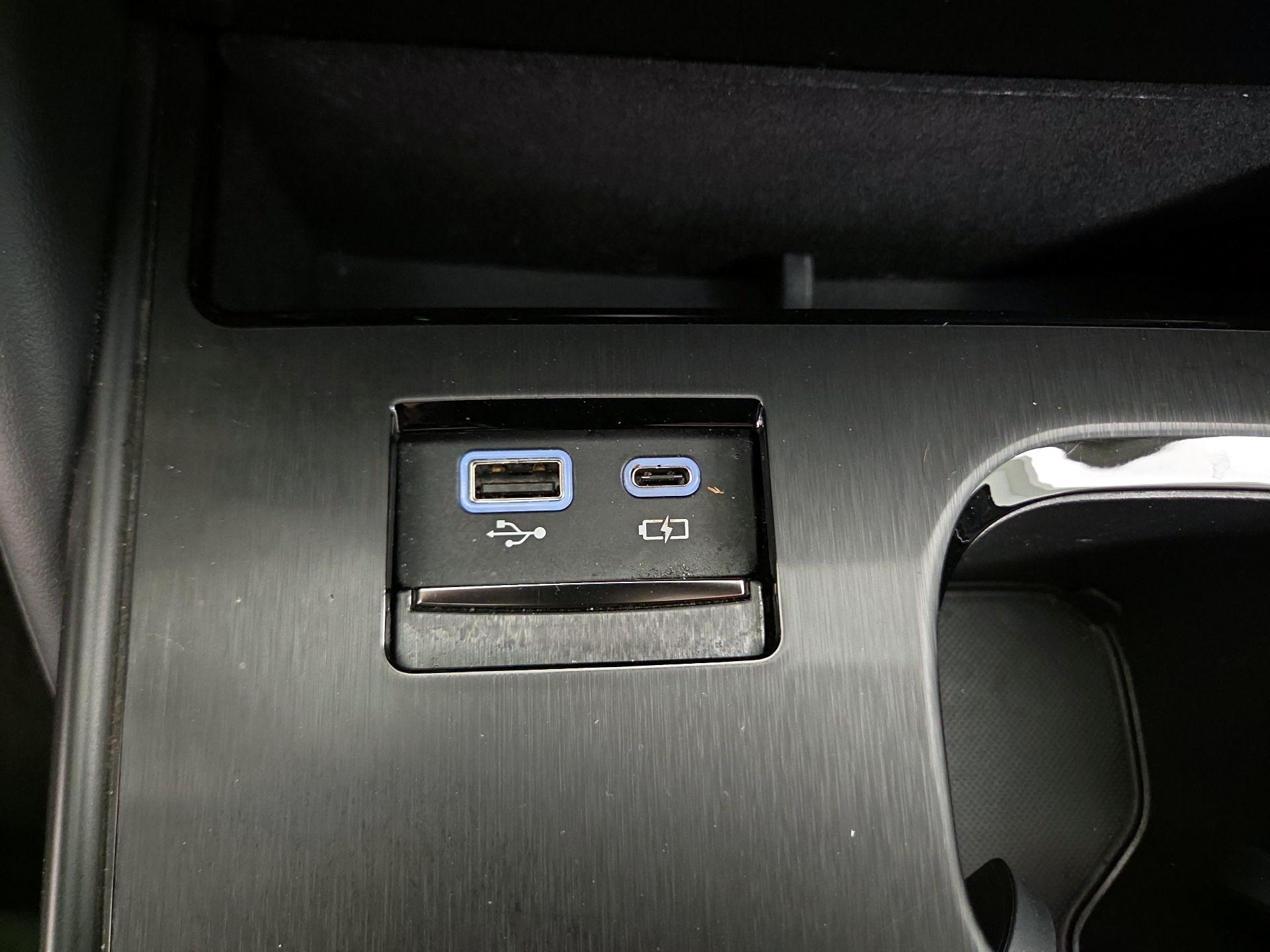 Thumbnail: 2024 Lexus ES - 17