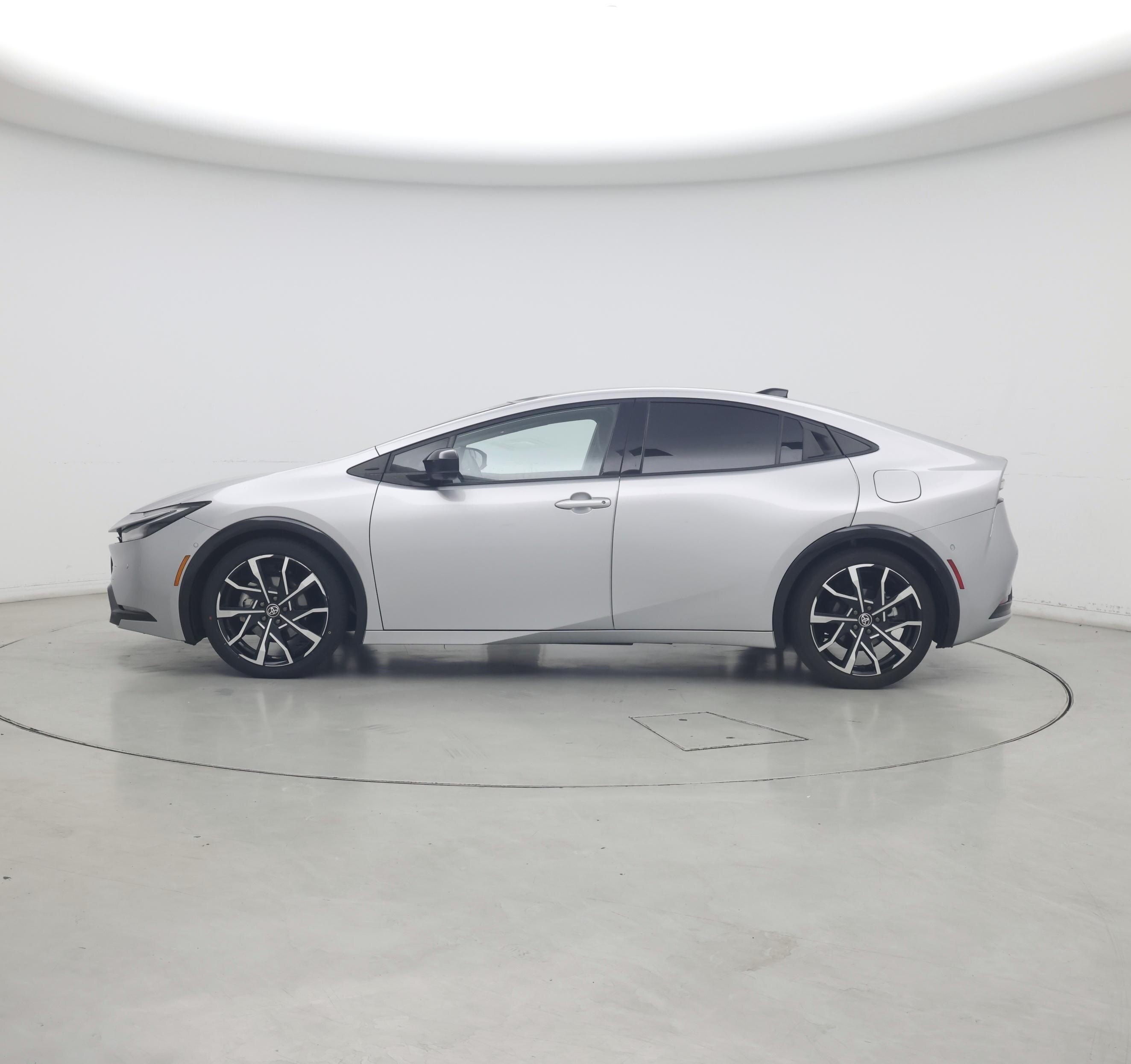 Thumbnail: 2024 Toyota Prius Prime - 3