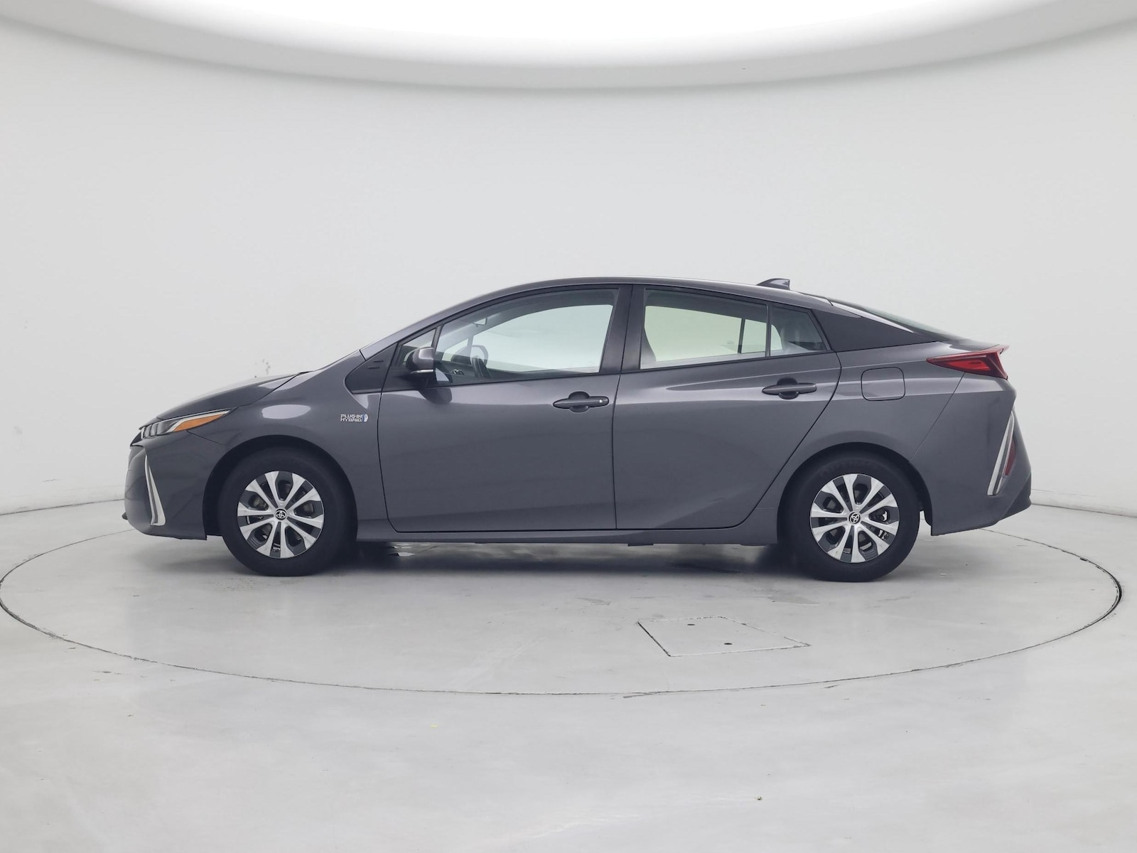 2021 Toyota Prius Prime LE - Photo 4