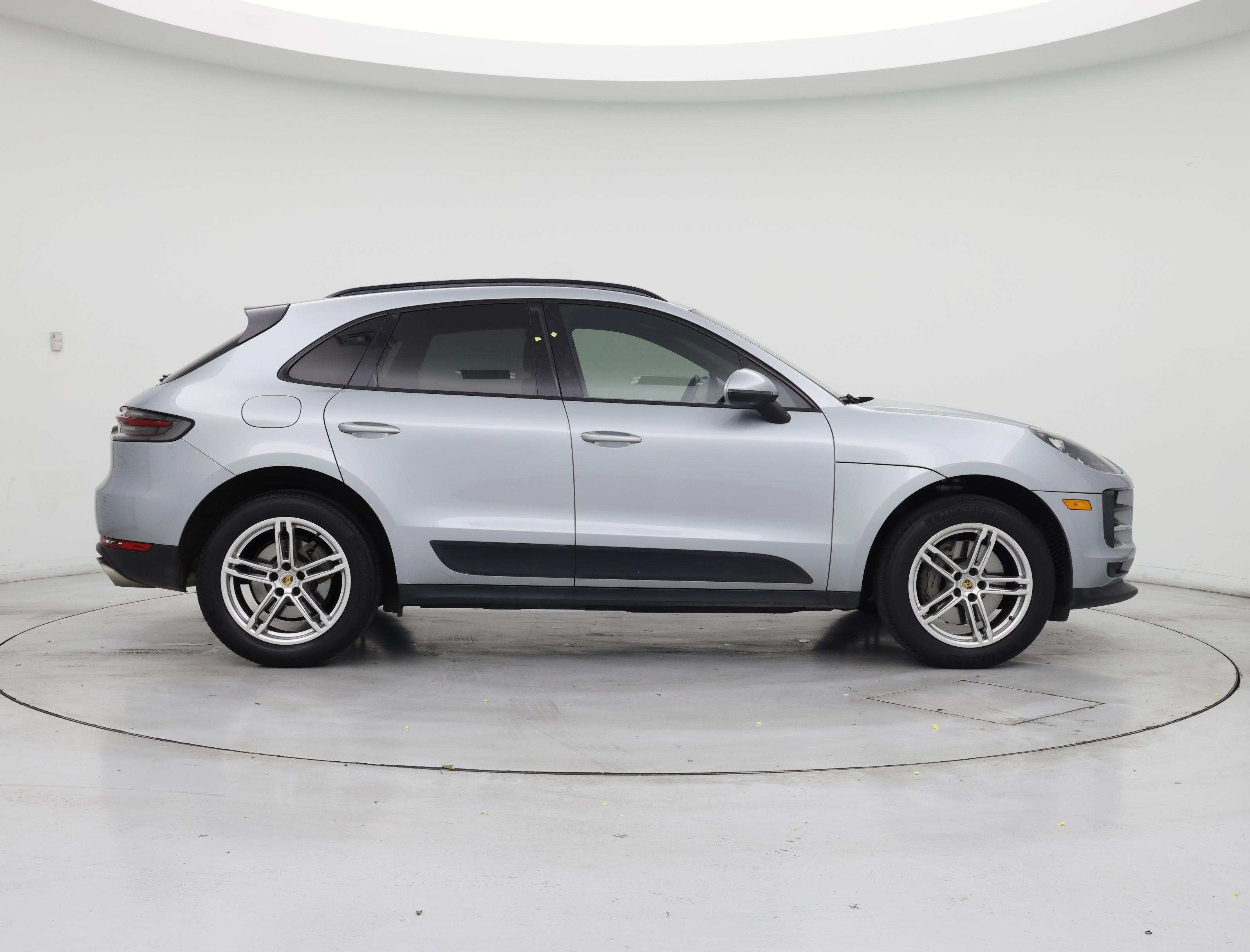 Thumbnail: 2019 Porsche Macan - 7